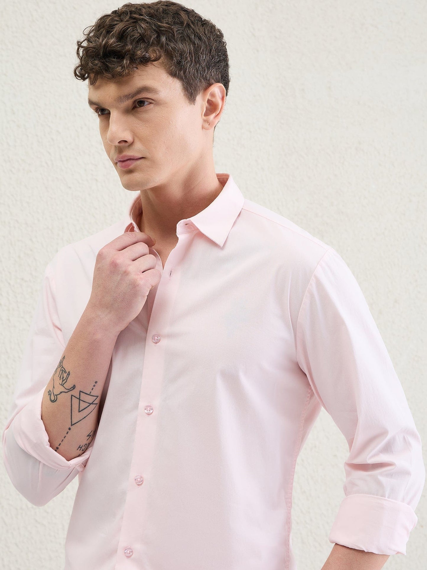 Iconic Men Pink Solid Collar Shirt