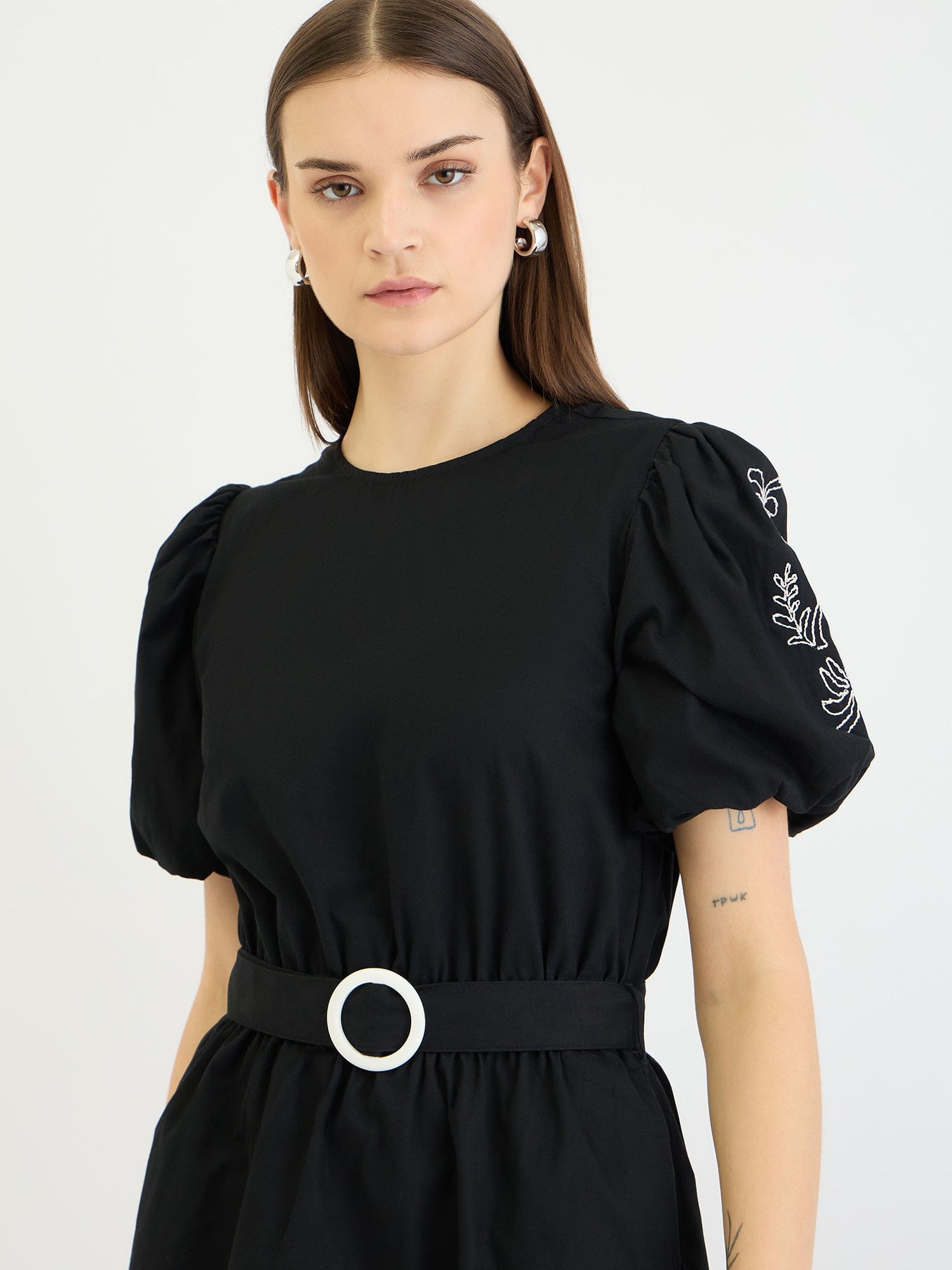 Elle Women Black Embroidered Round Neck Dress