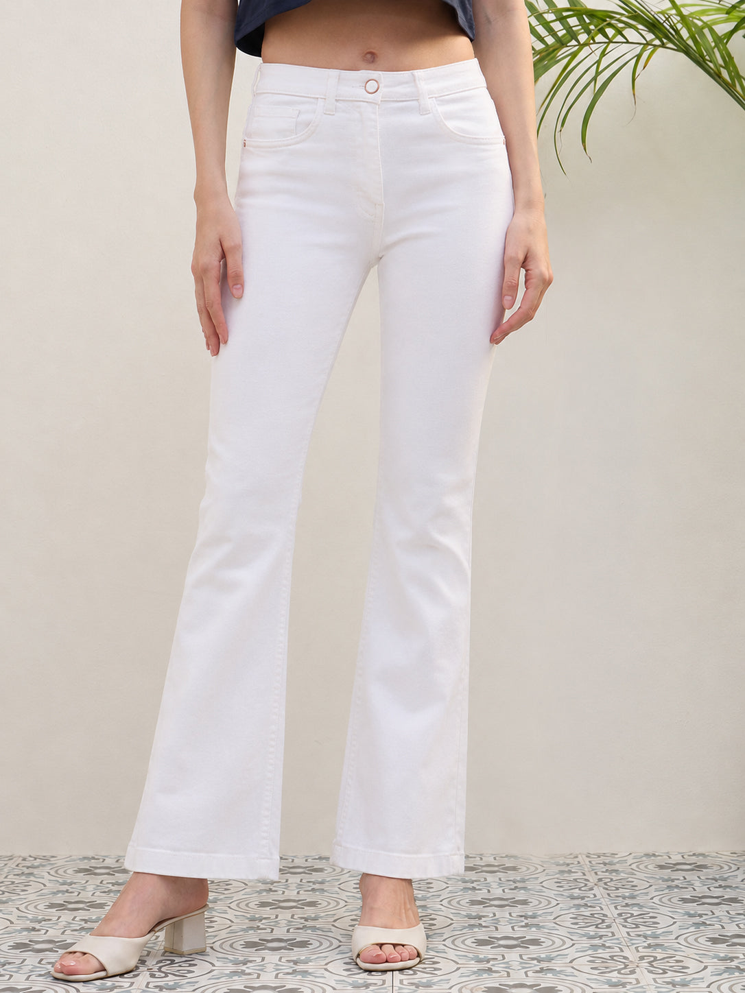 Iconic Women White Bootcut Fit Solid Jeans