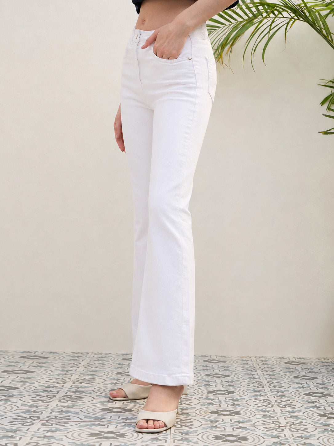 Iconic Women White Bootcut Fit Solid Jeans