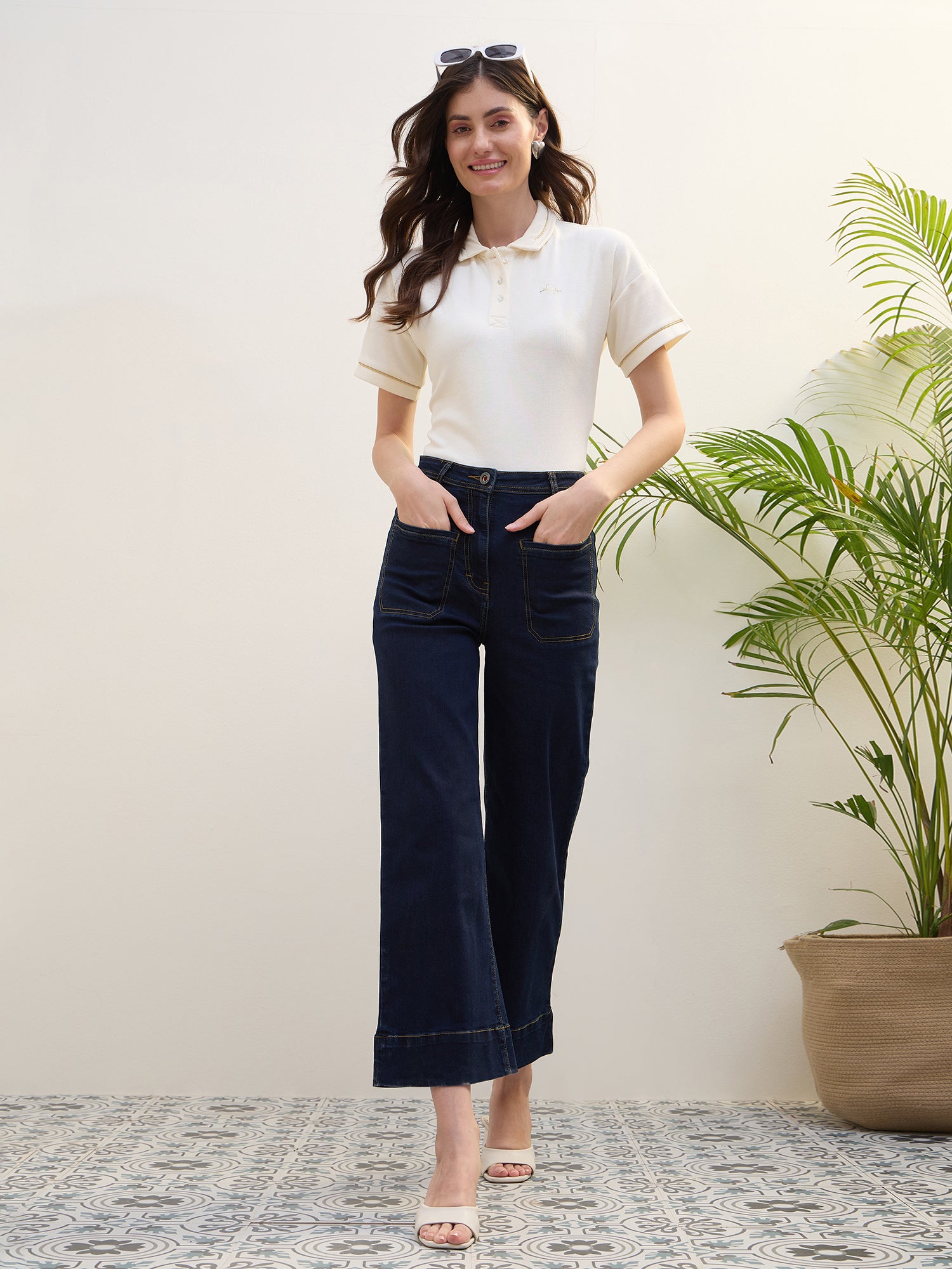 Iconic Women Blue Flared Solid Jeans