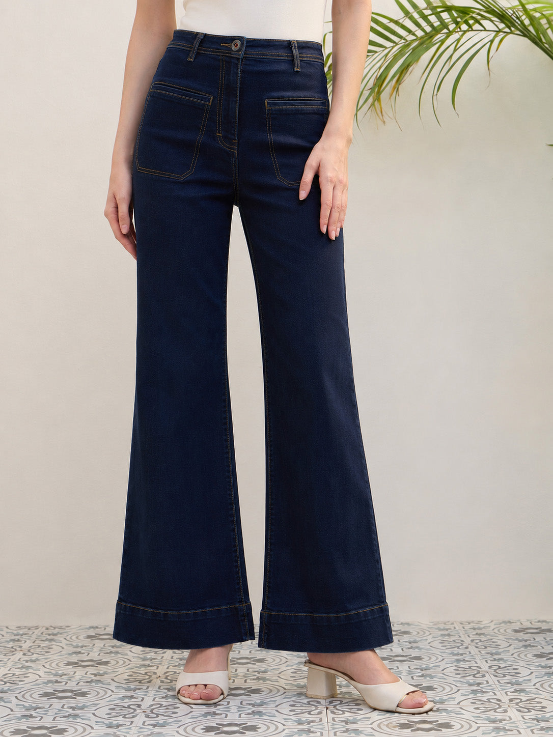 Iconic Women Blue Flared Solid Jeans