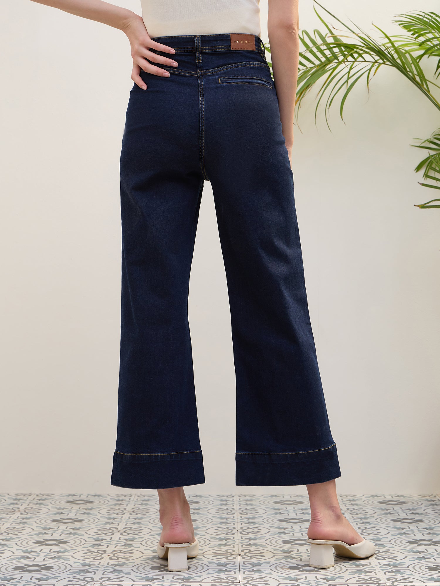 Iconic Women Blue Flared Solid Jeans