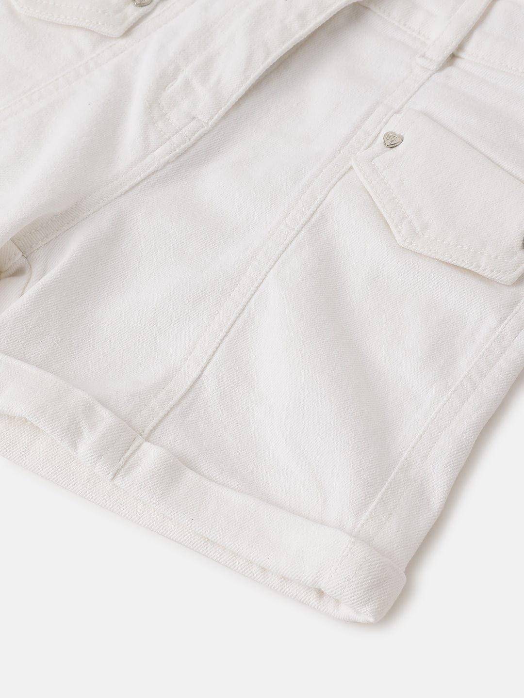 Blue Giraffe Kids White Regular Fit Solid Shorts