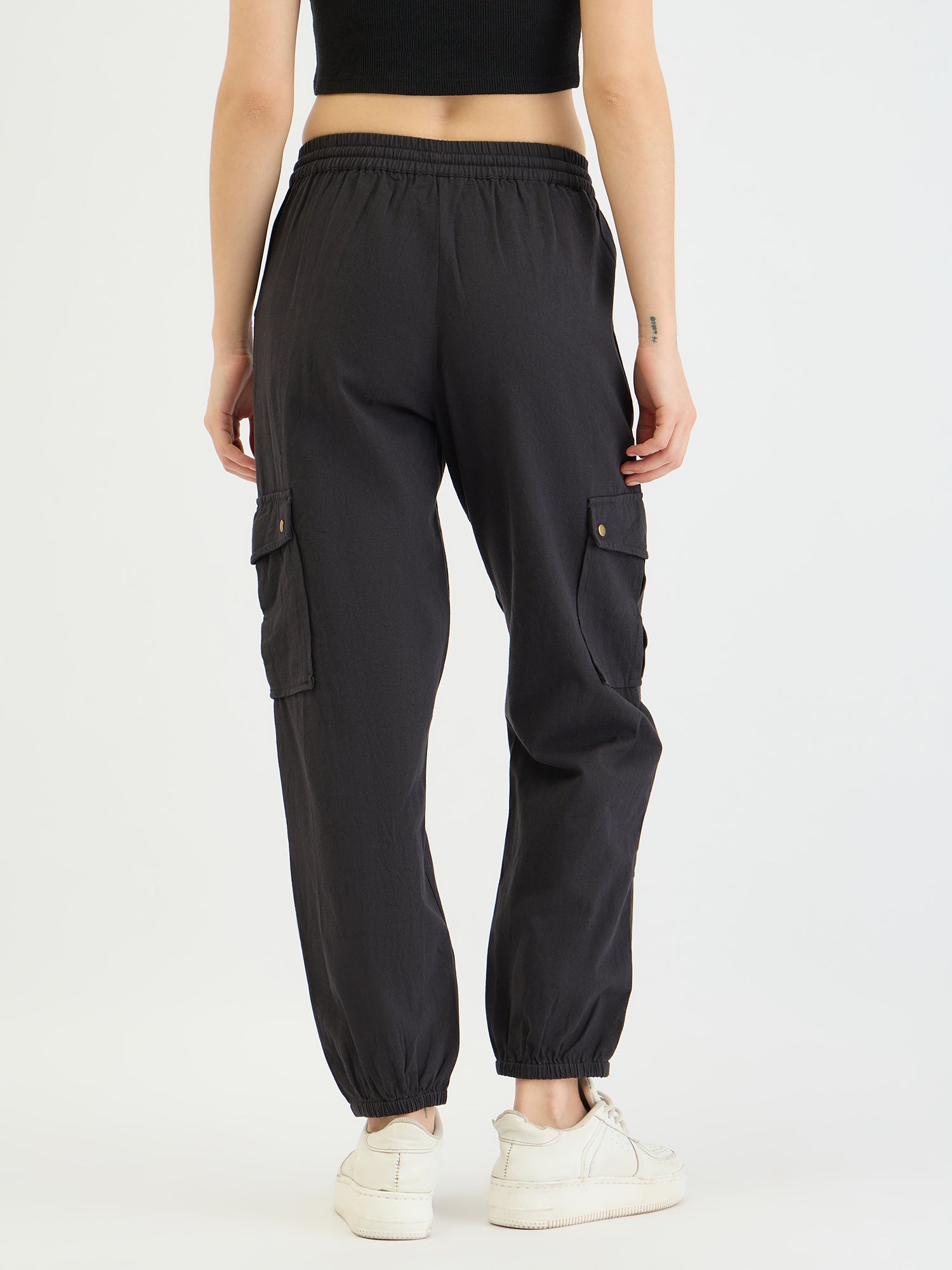Elle Women Black Relaxed Fit Solid Jogger