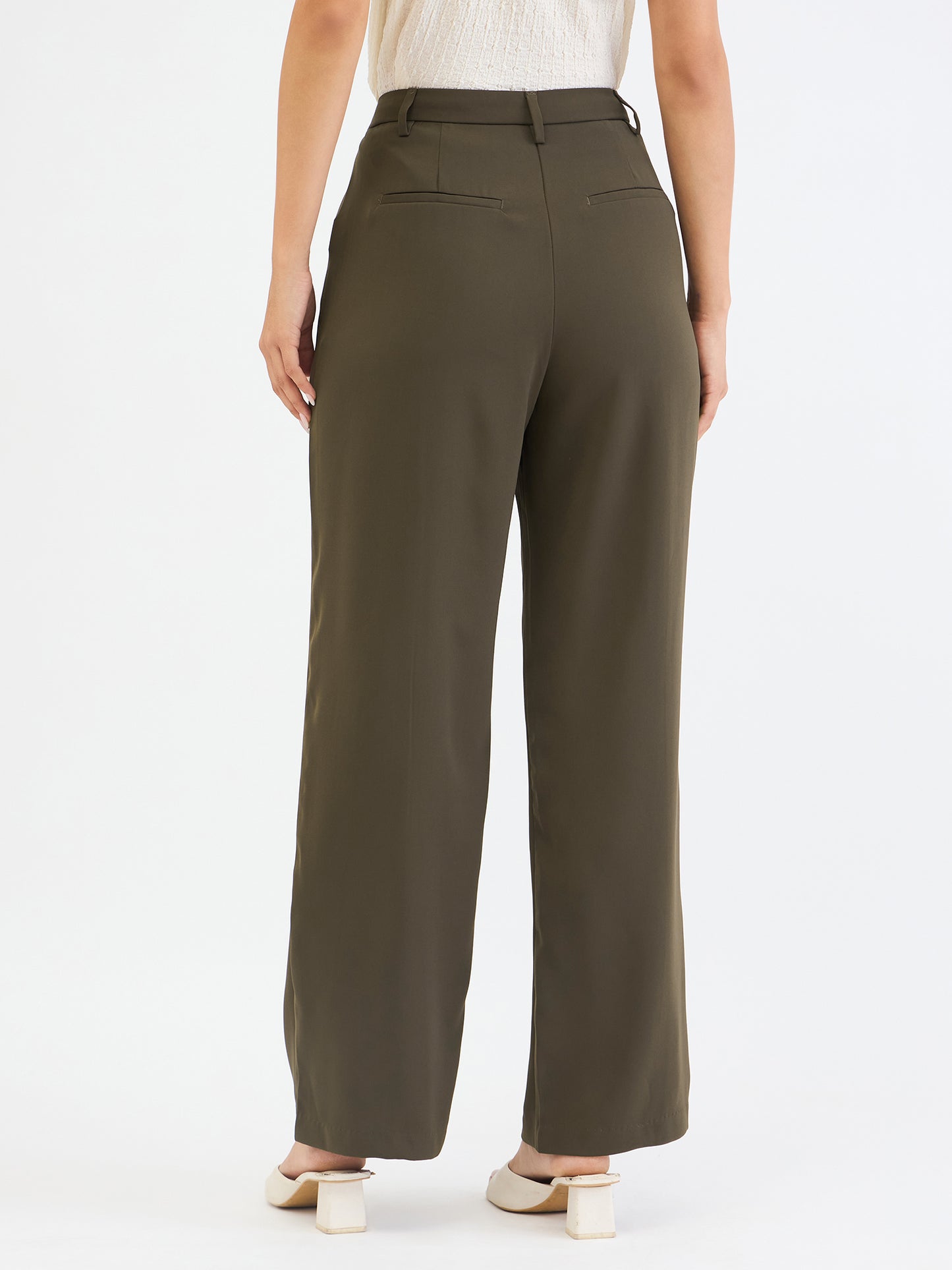 Elle Women Green Flared Fit Solid Trouser