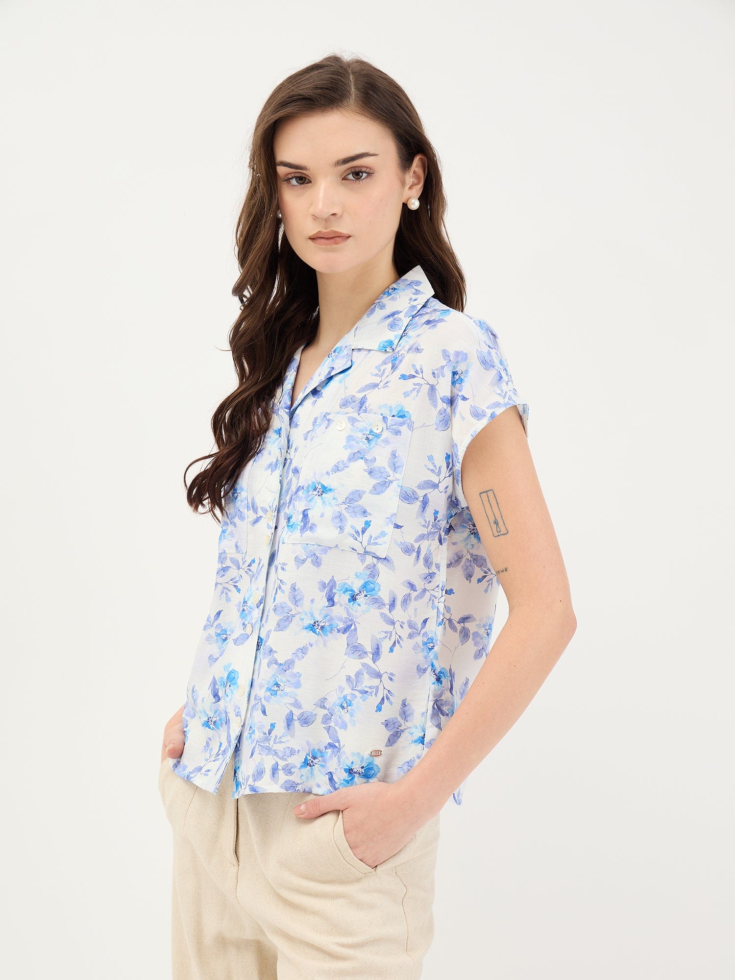 Elle Women Blue Printed Resort Collar Top