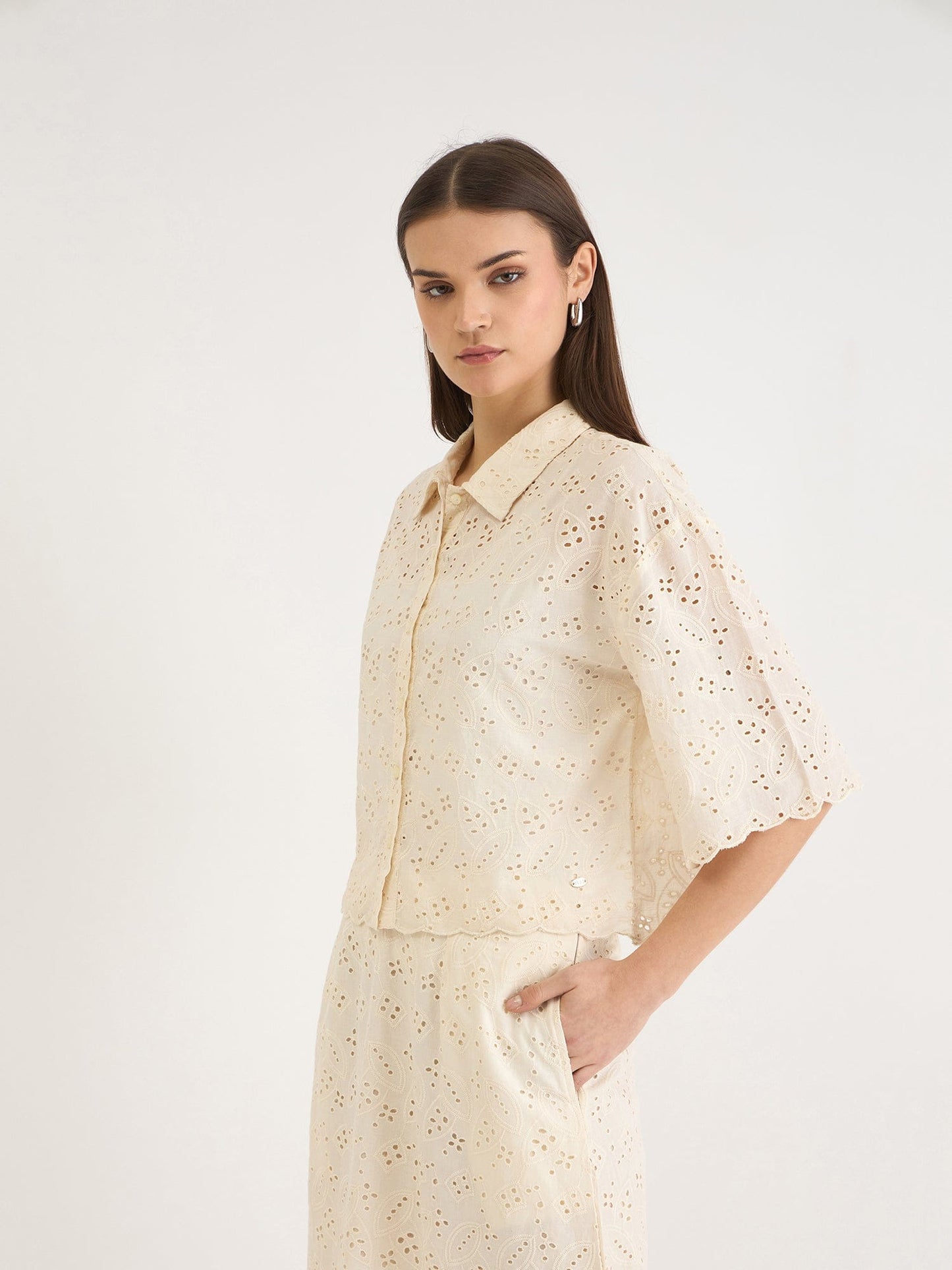 Elle Women White Schiffli Collar Top