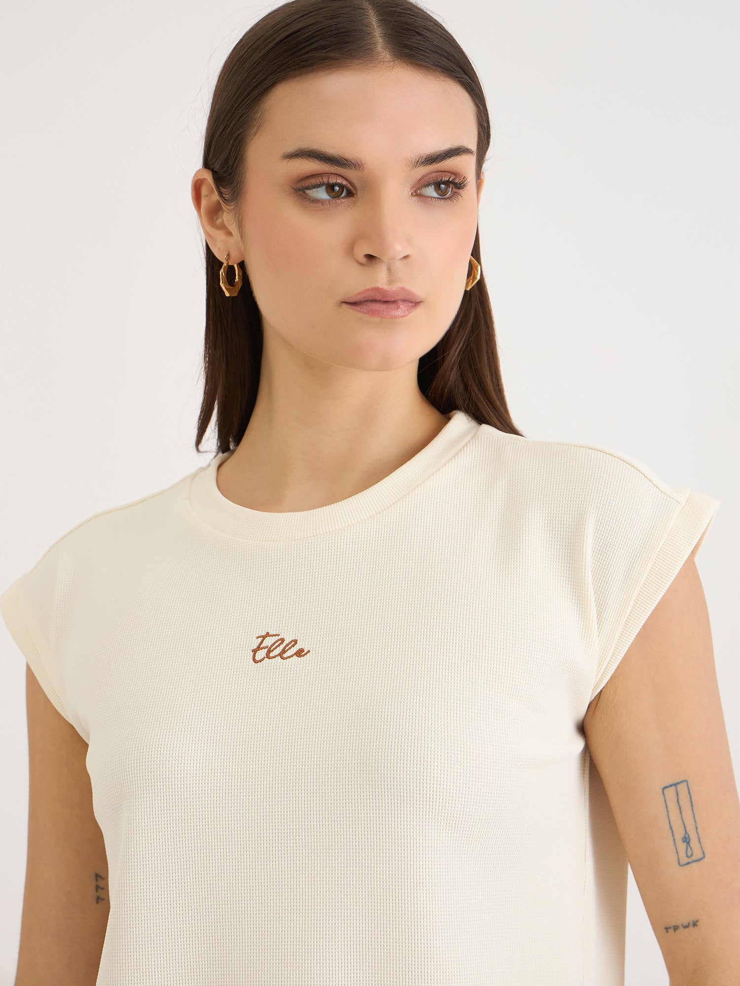 Elle Women White Textured Crew Neck Tshirt