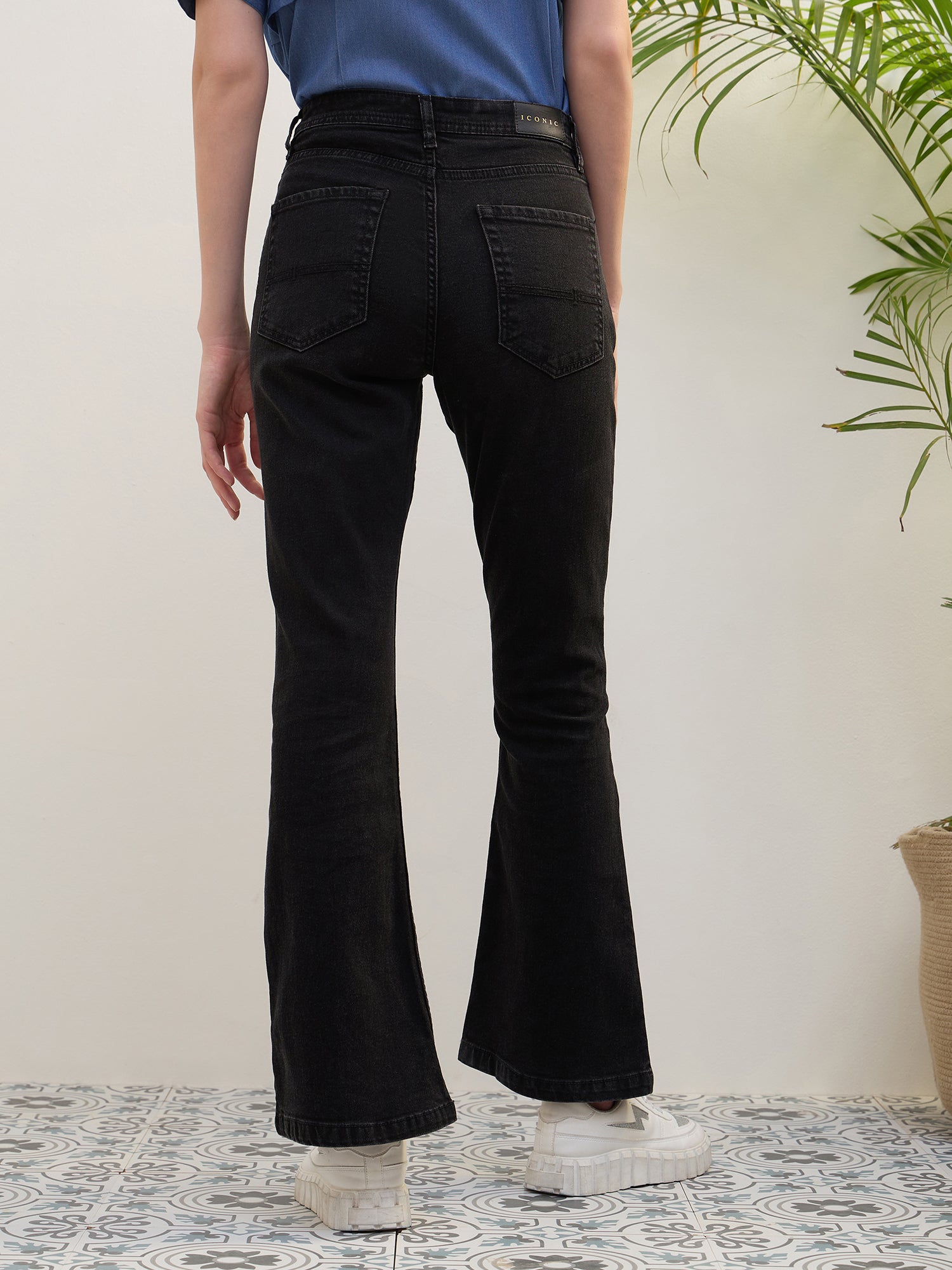 Iconic Women Black Bootcut Fit Solid Jeans