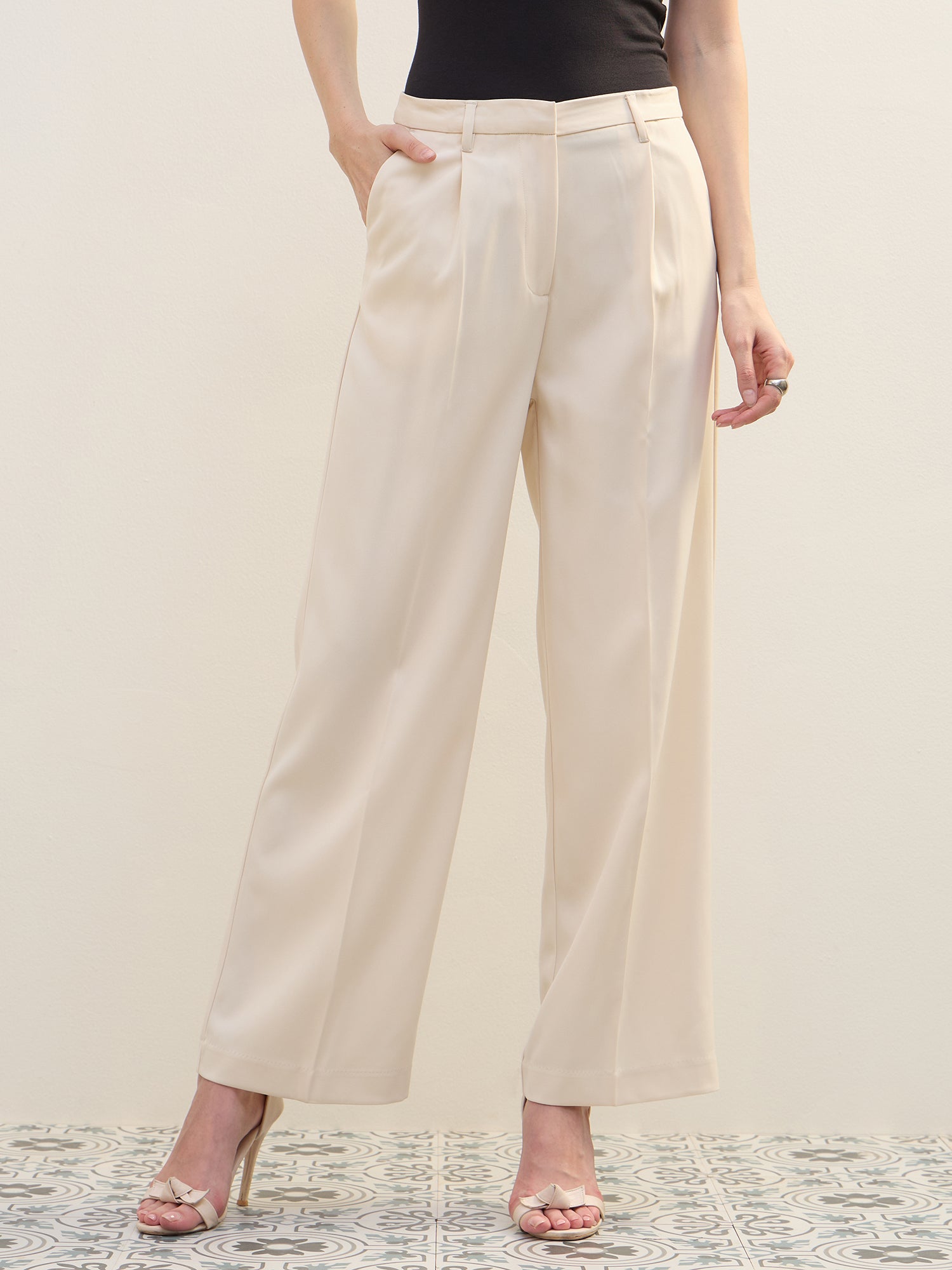 Iconic Women Beige Straight Fit Solid Trouser