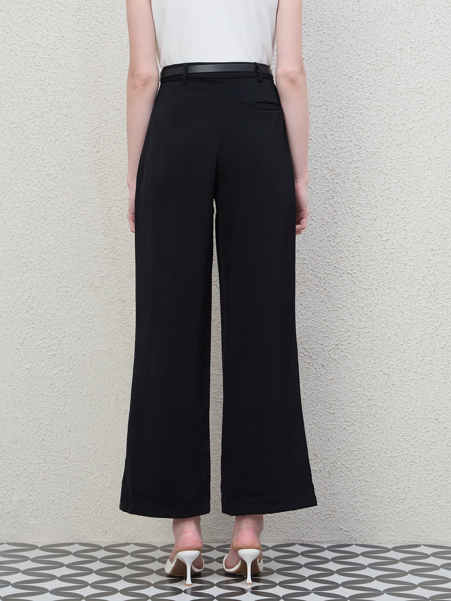 Iconic Women Black Flared Fit Solid Trouser