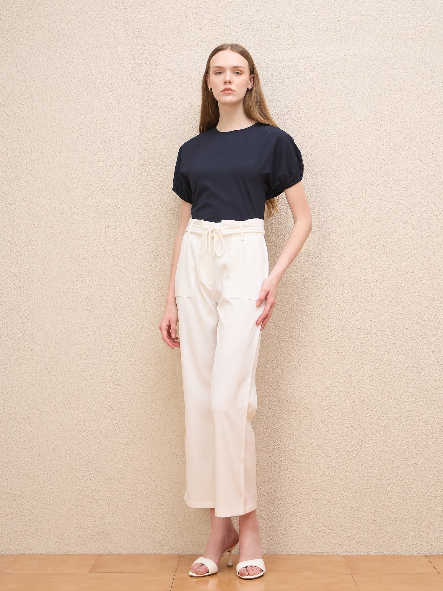 Iconic Women White Straight Fit Solid Trouser