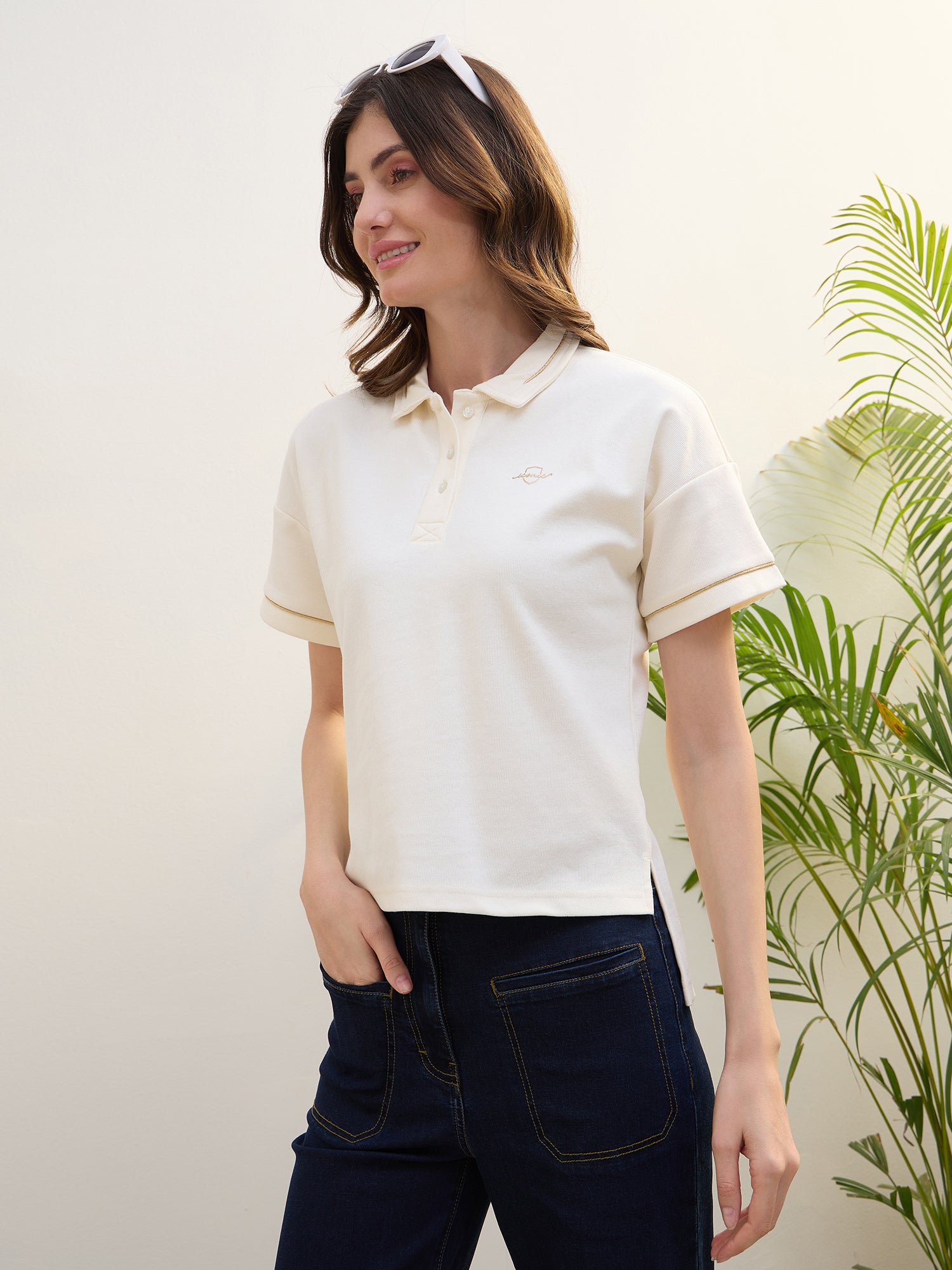 Iconic Women White Solid Polo Tshirt