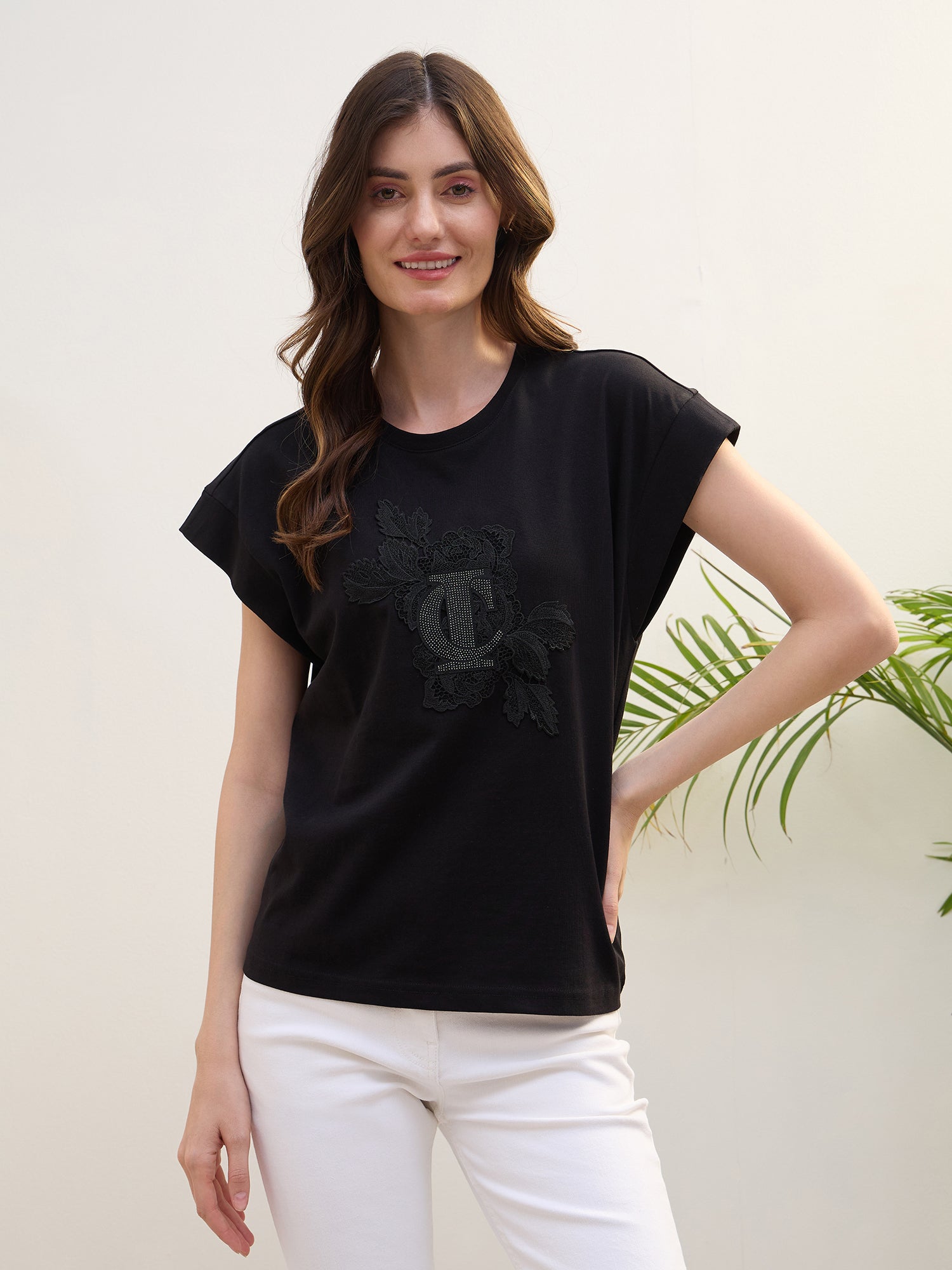 Iconic Women Black Solid Crew Neck TShirt