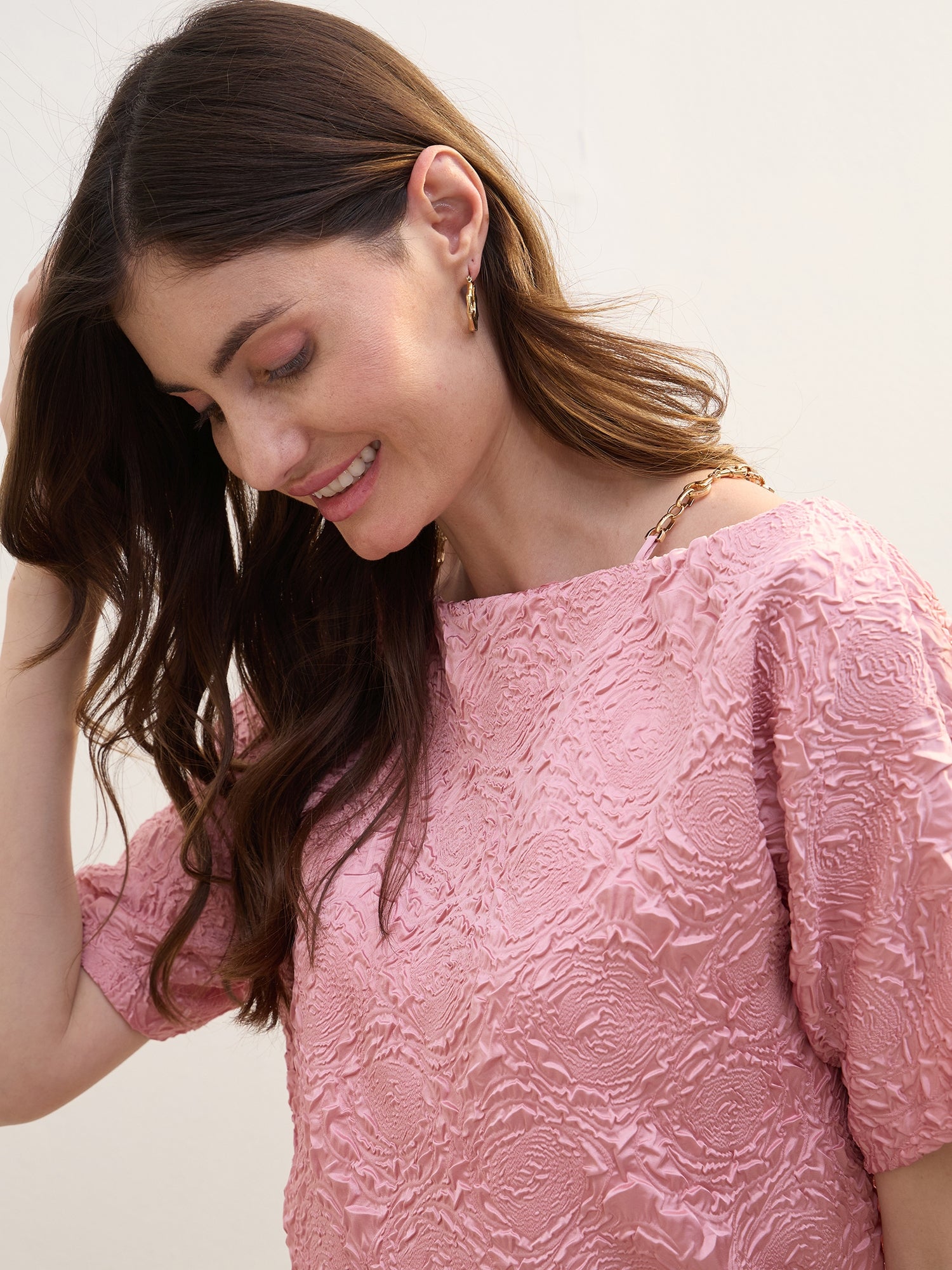 Iconic Women Pink Textured Boat Neck Top