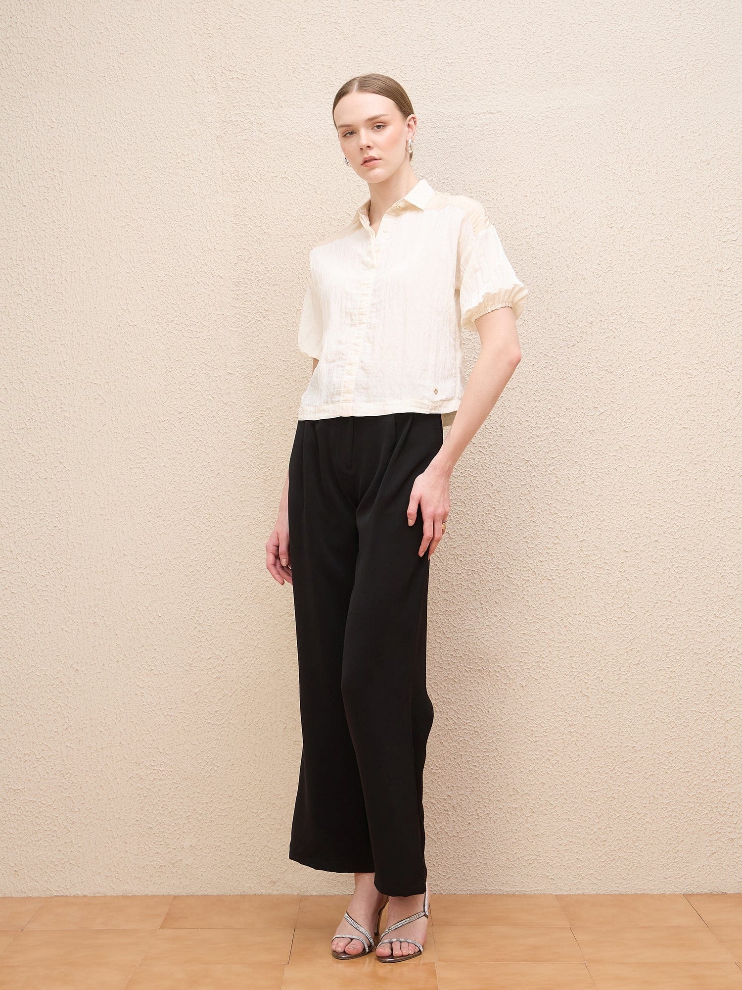 Iconic Women White Crinkled Collar Shirt