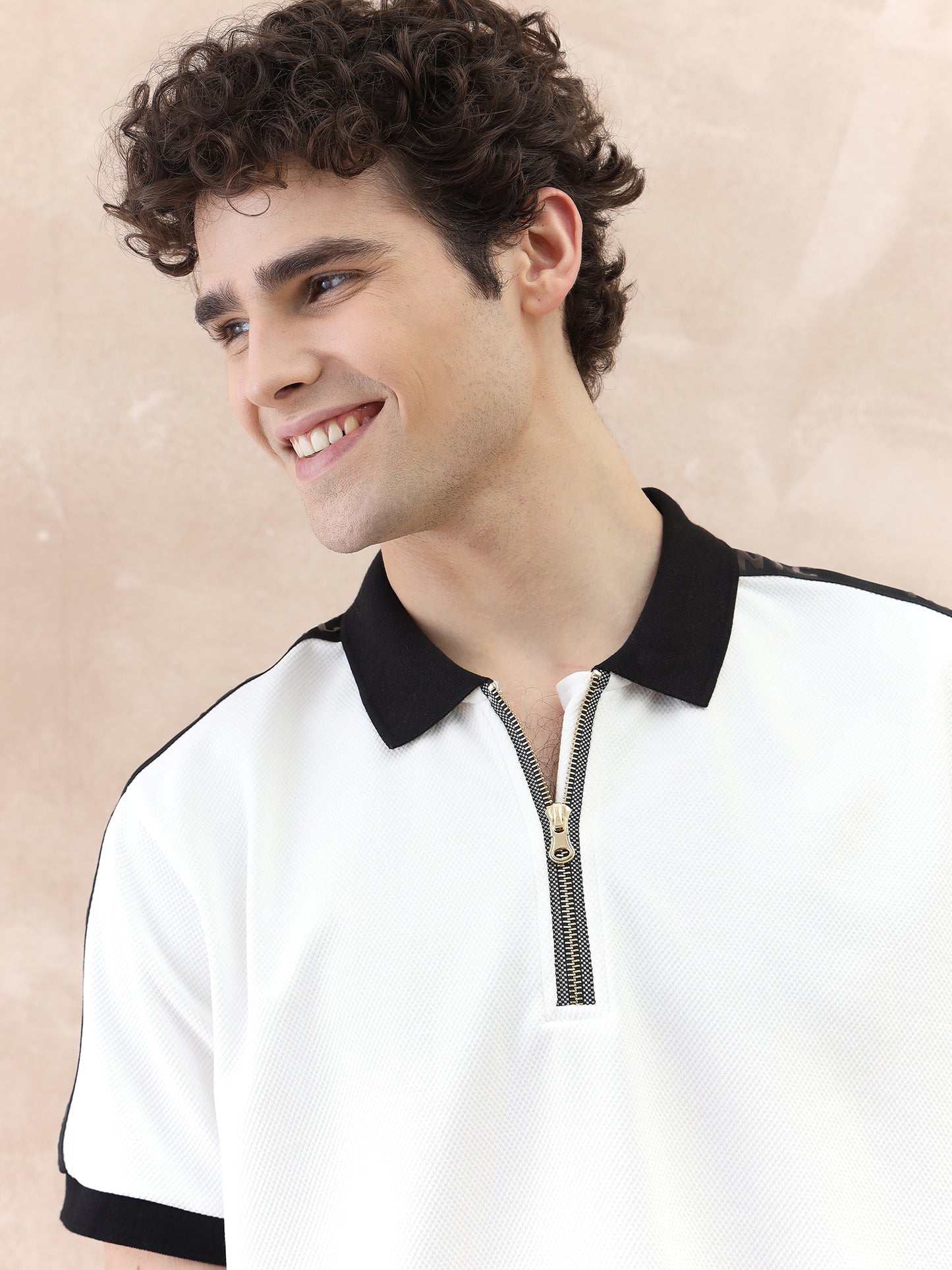 Iconic Men White Textured Collar Polo Tshirt