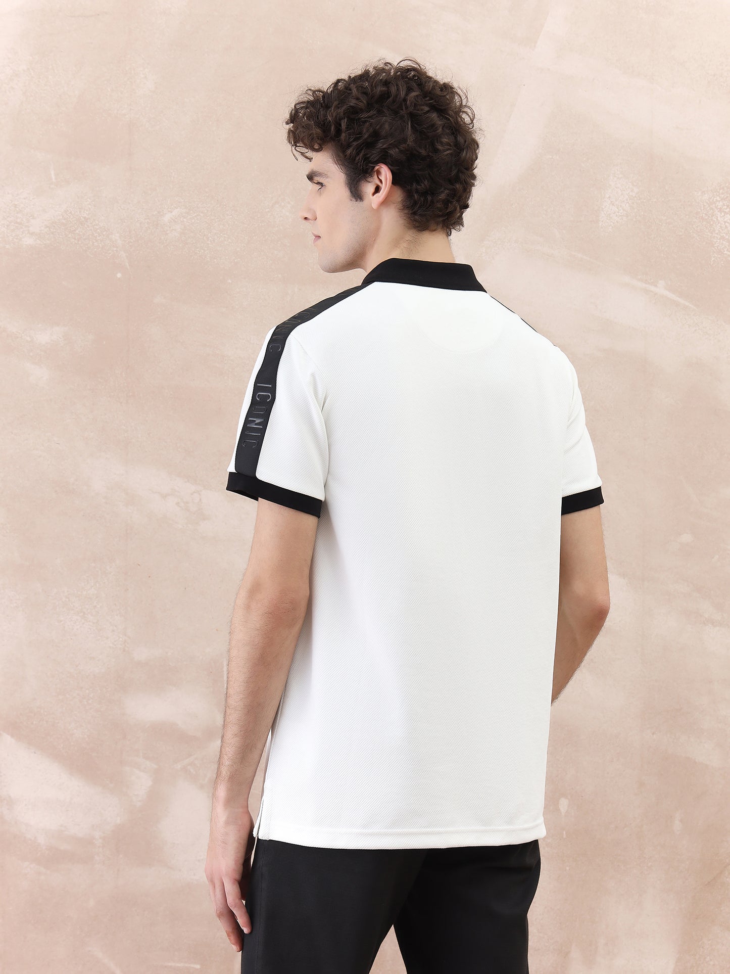 Iconic Men White Textured Collar Polo Tshirt