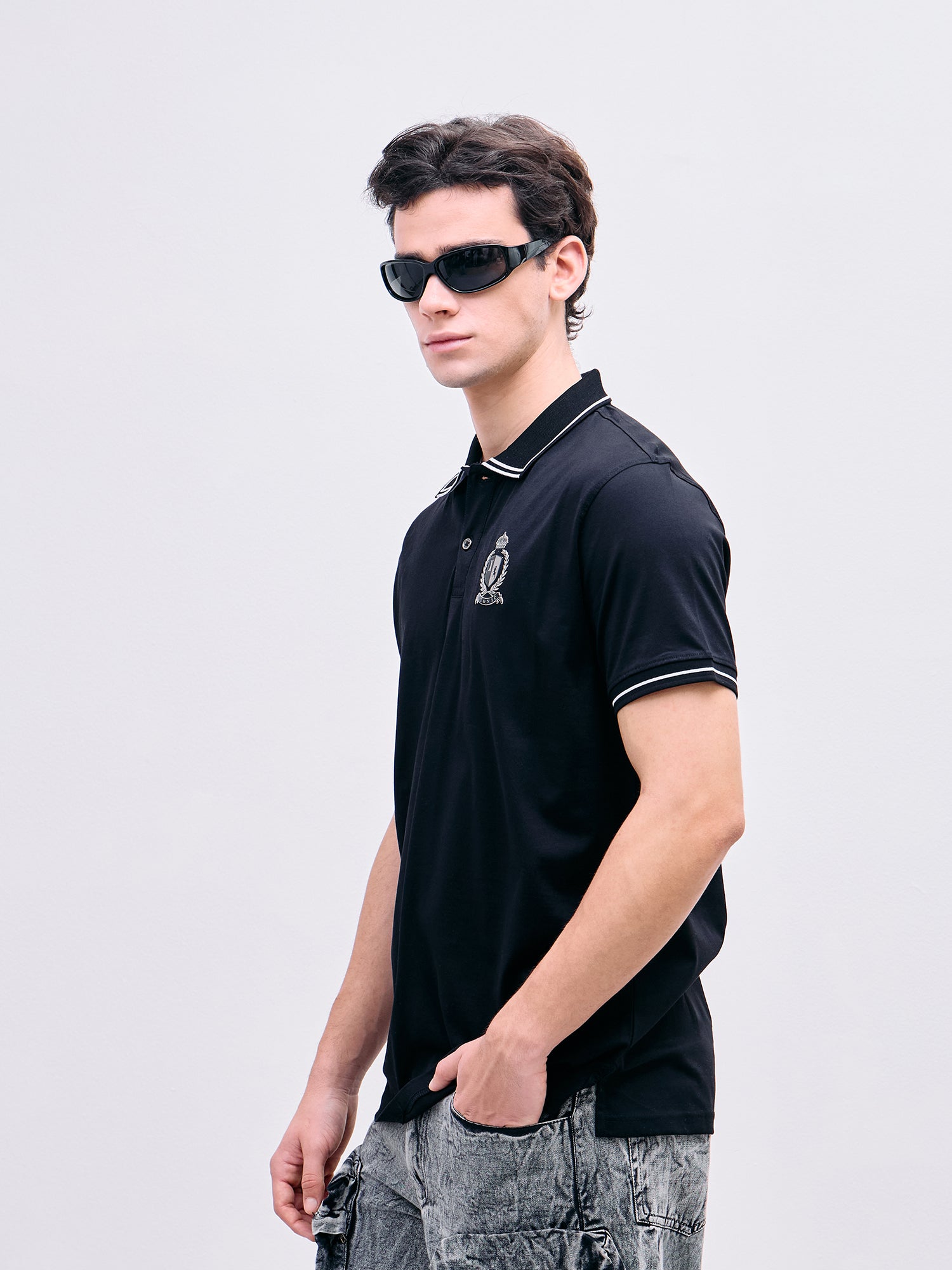 Iconic Men Black Solid Polo Tshirt