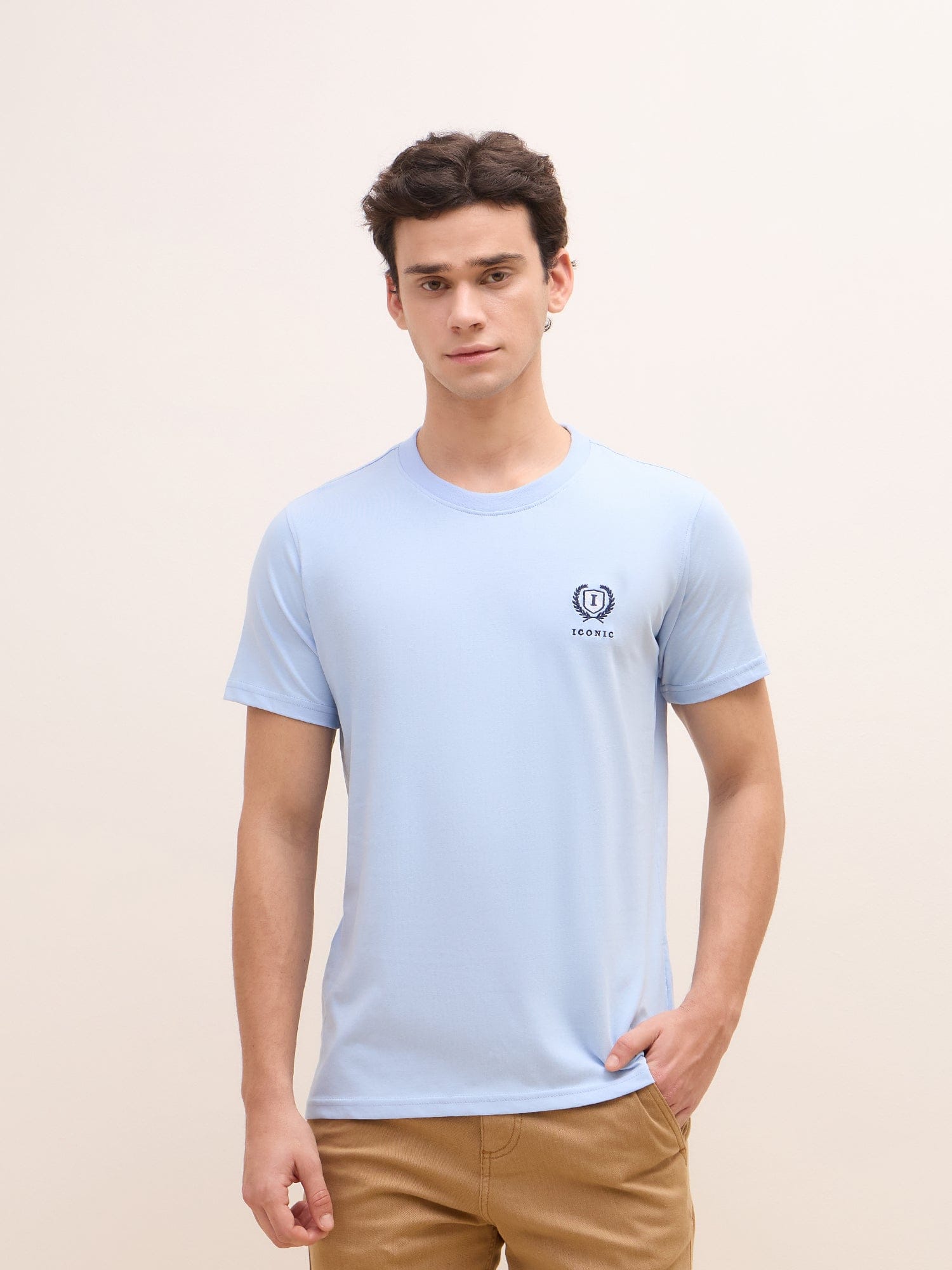 Iconic Men Blue Solid Crew Neck Tshirt