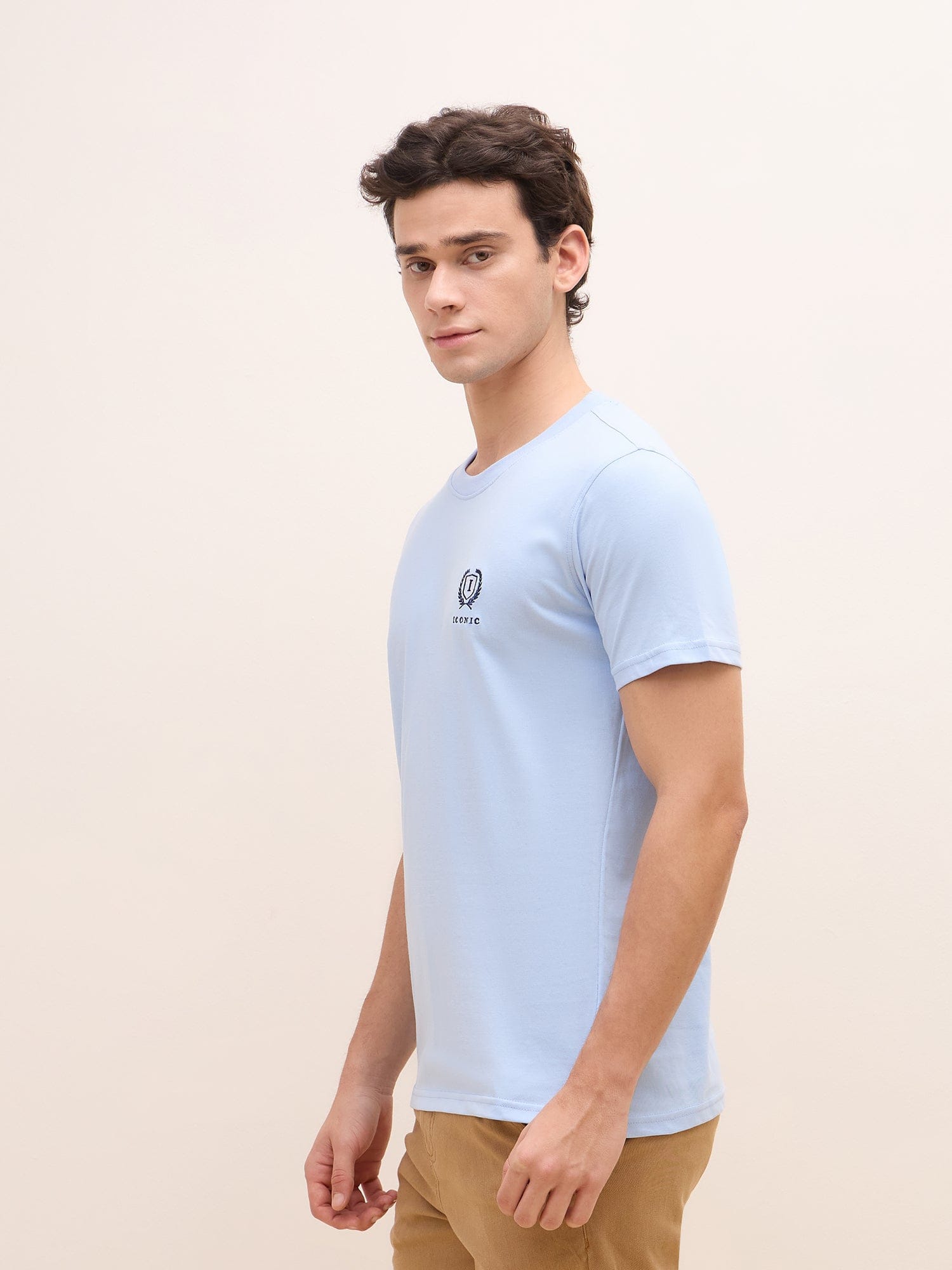 Iconic Men Blue Solid Crew Neck Tshirt
