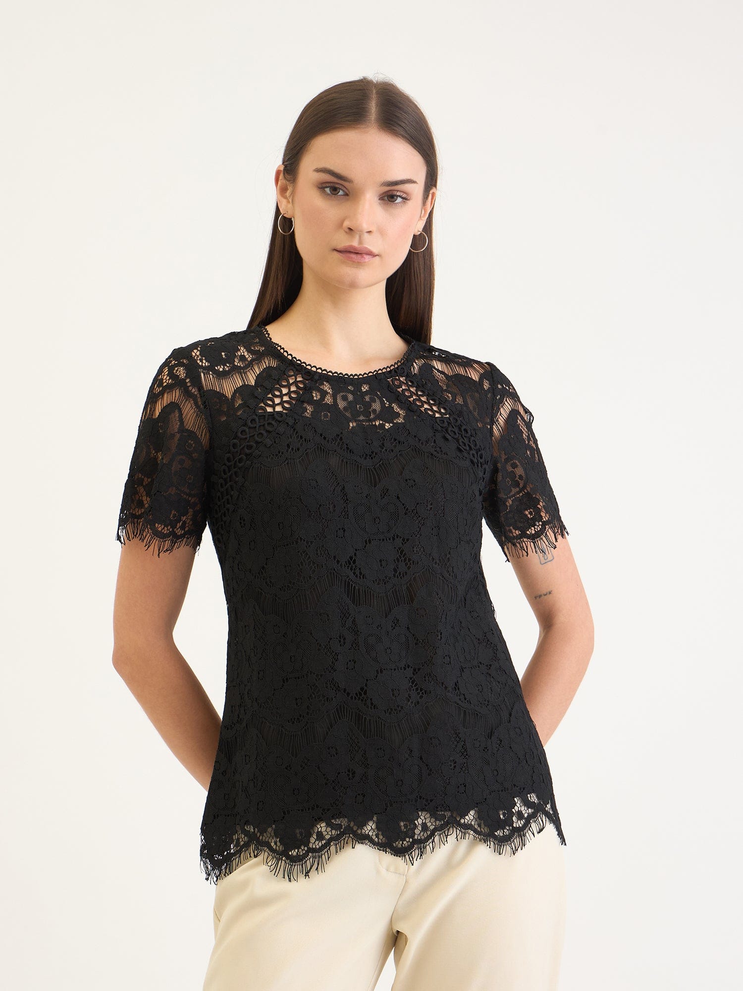 Elle Women Black Lace Round Neck Top