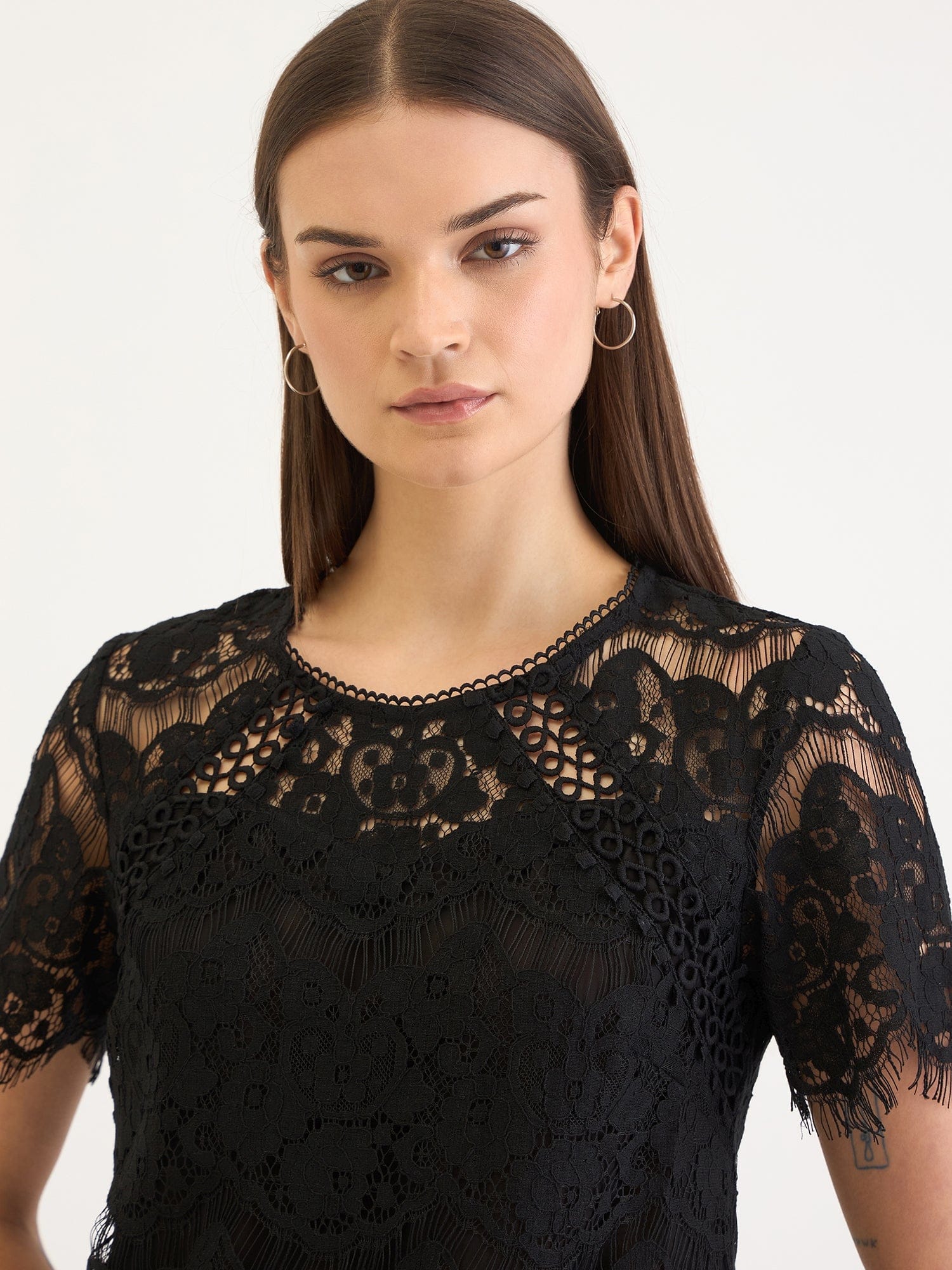 Elle Women Black Lace Round Neck Top