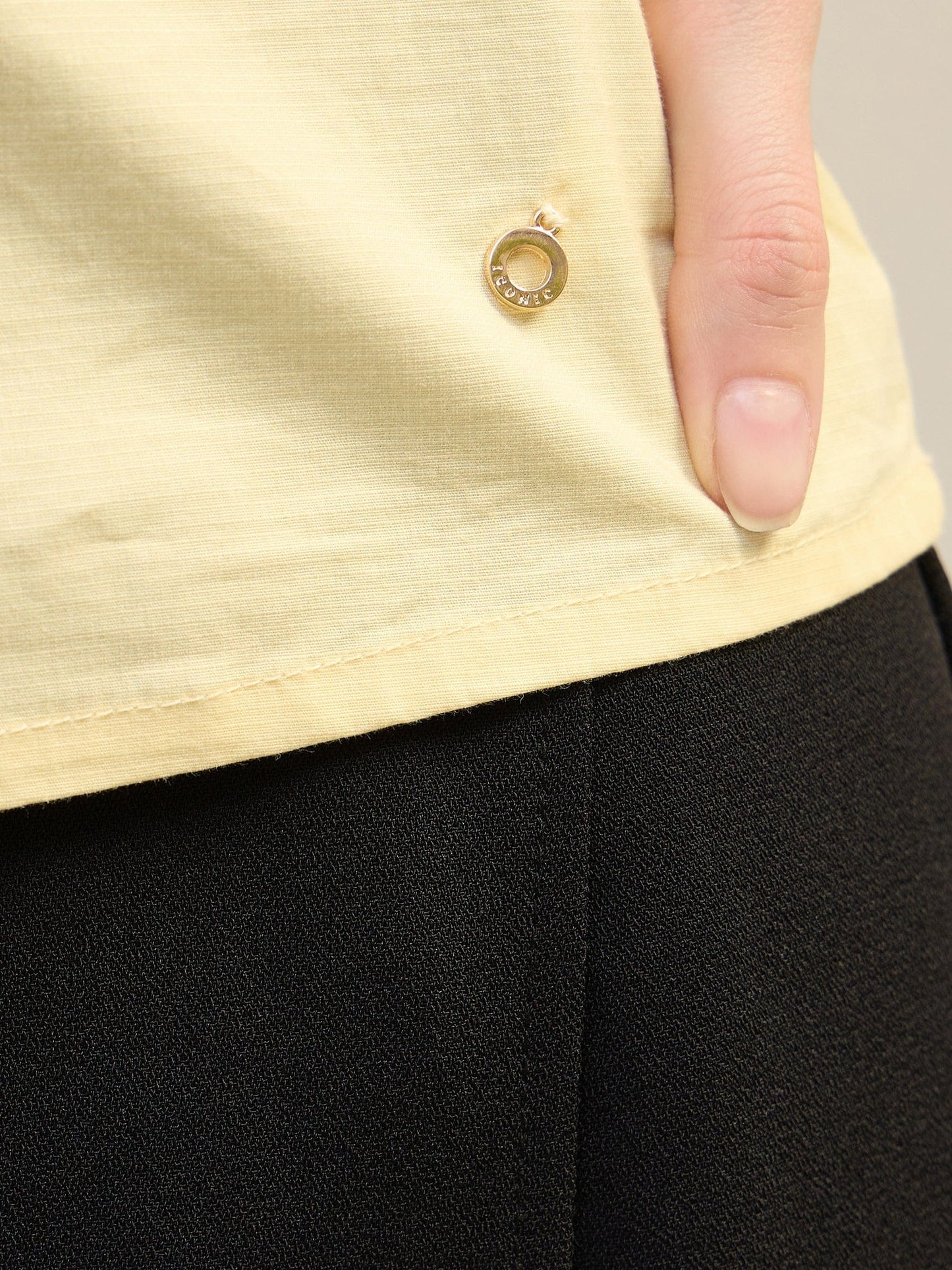 Iconic Women Yellow Solid Collar Top