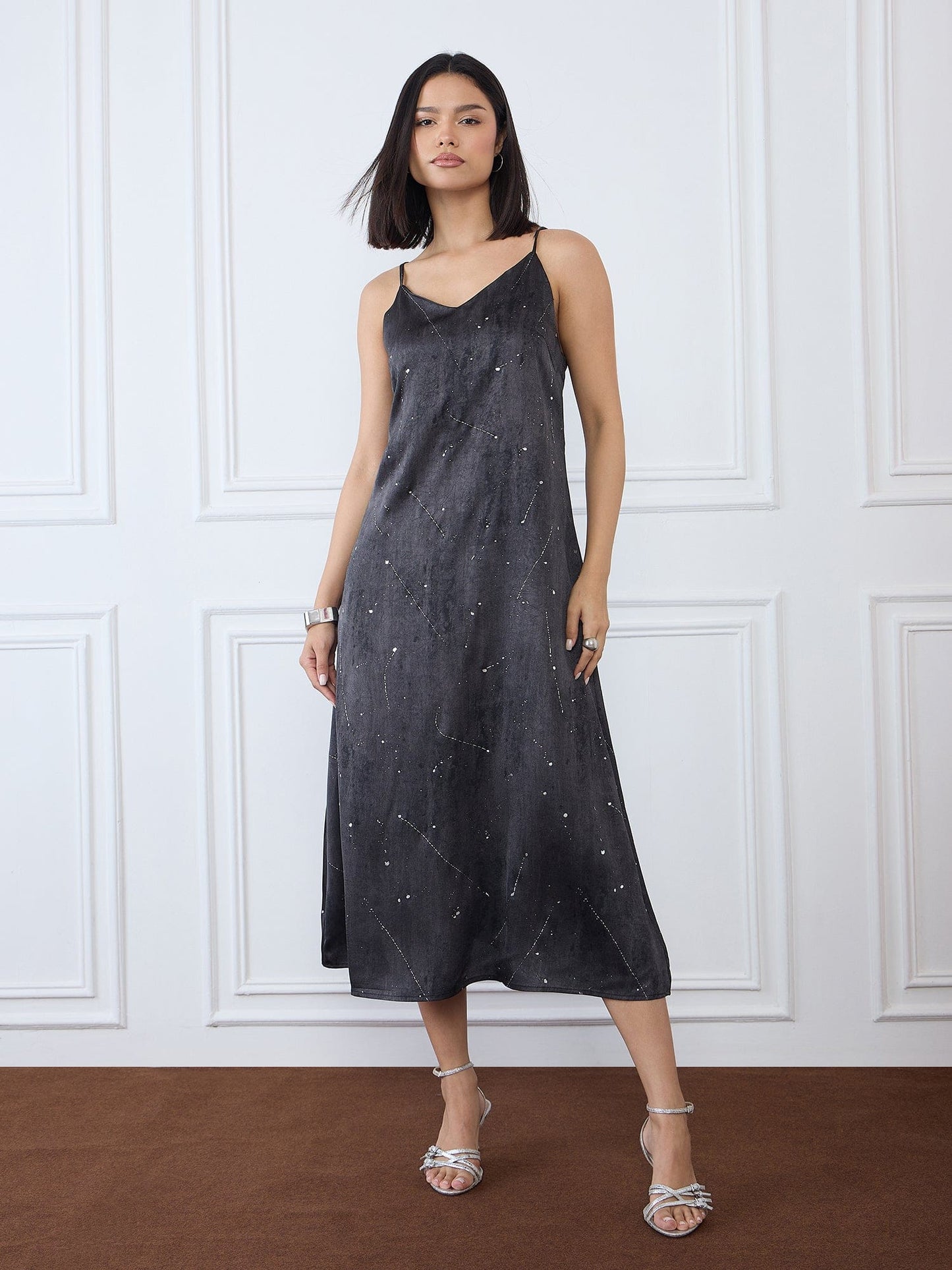 Iconic Women Black V Neck Dress