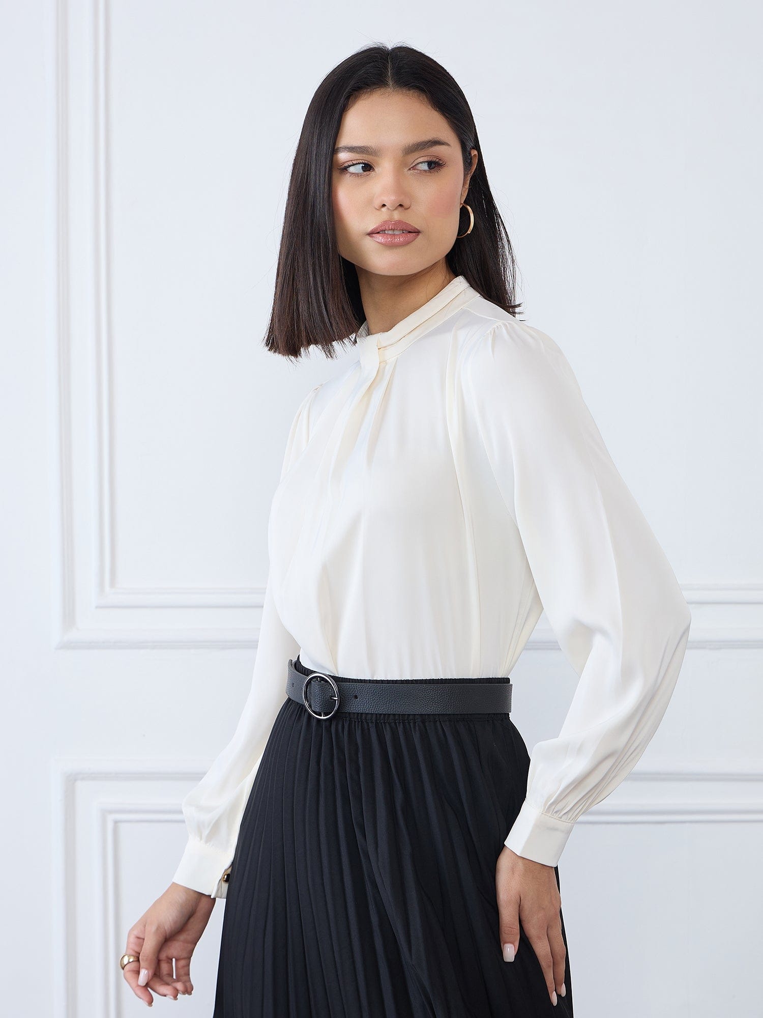 Iconic Women Beige Solid Round Neck Top