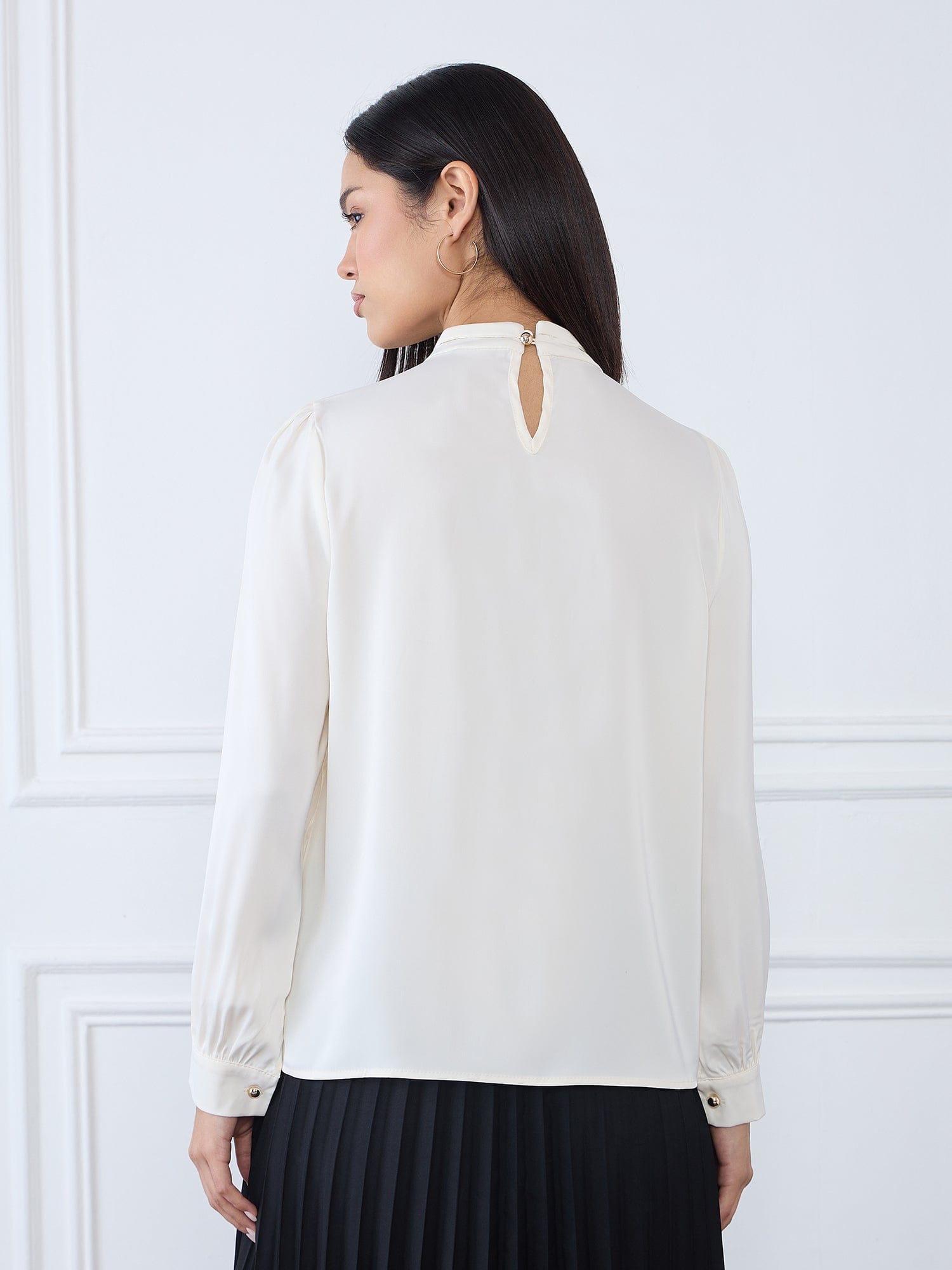 Iconic Women Beige Solid Round Neck Top