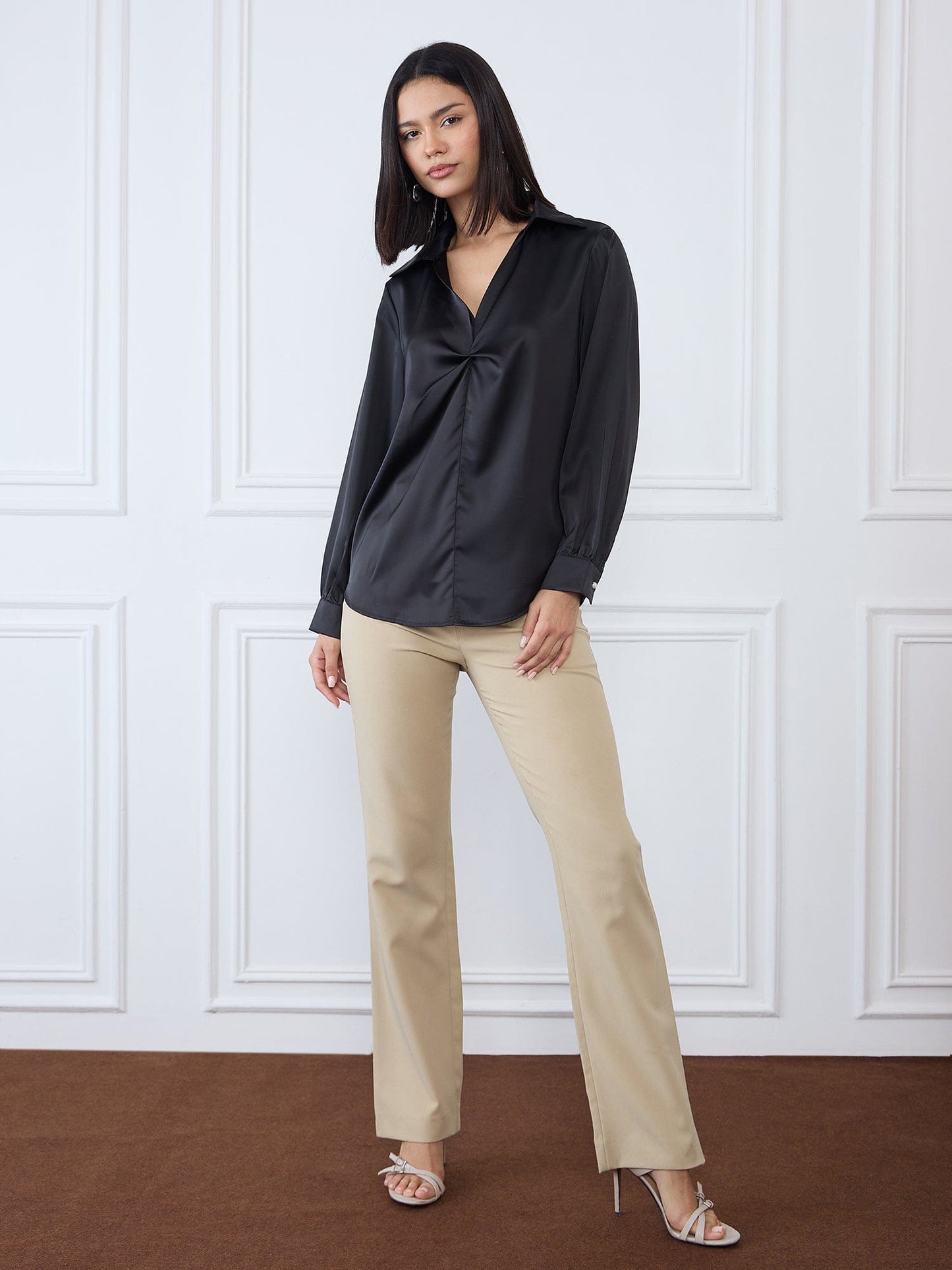 Iconic Women Black Solid Collar Top