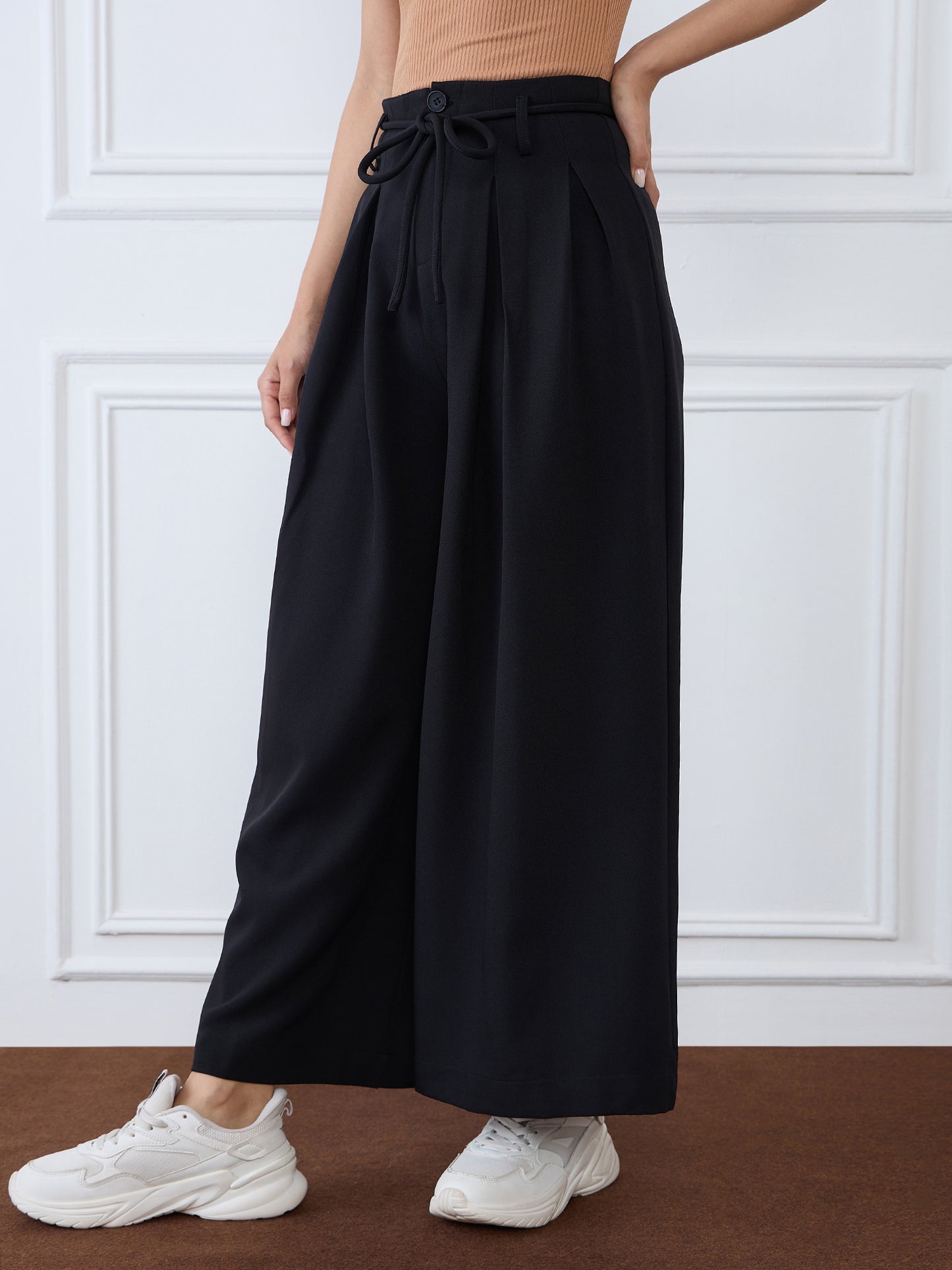 Iconic Women Black Flared Solid Trouser