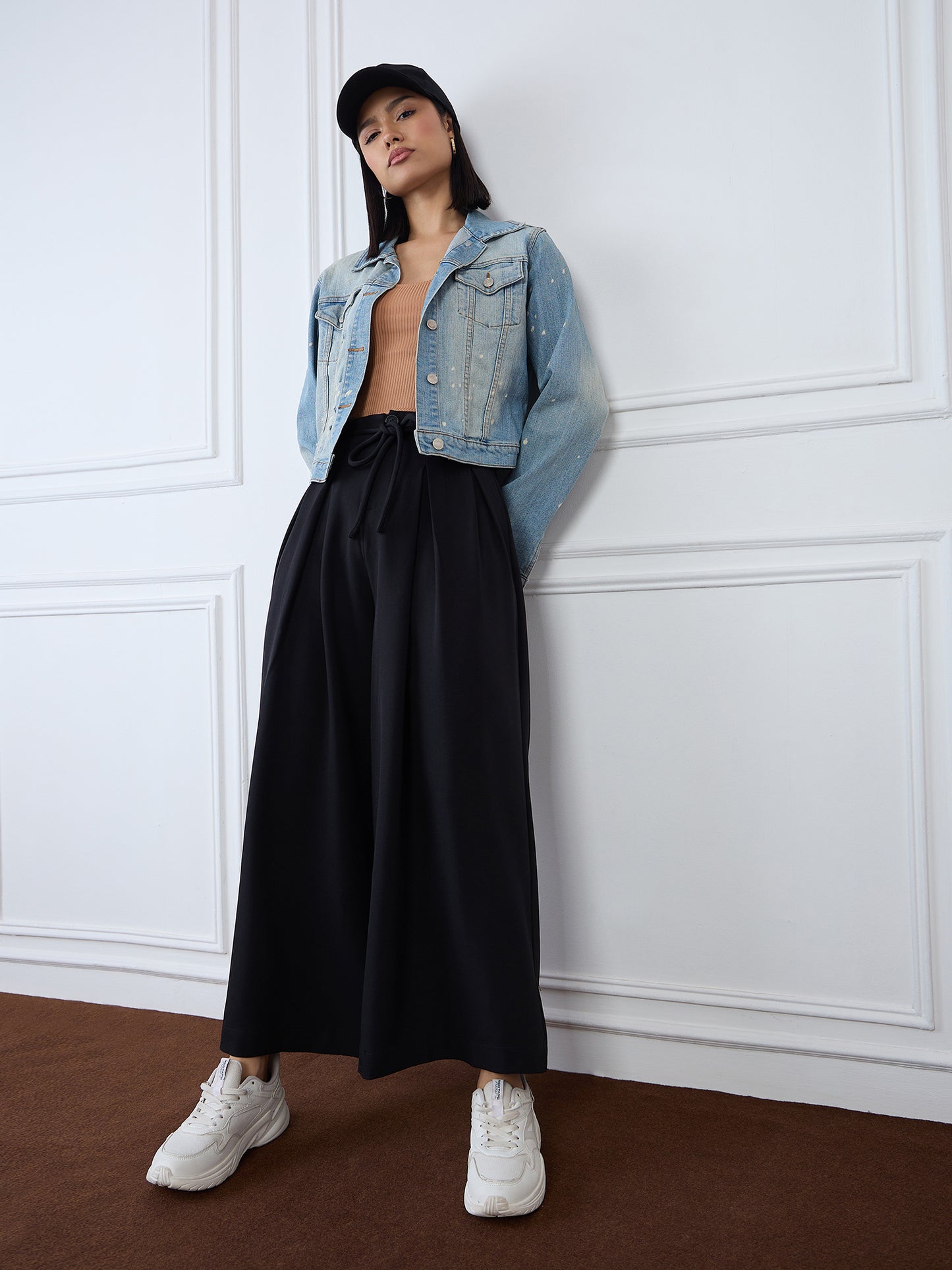 Iconic Women Black Flared Solid Trouser