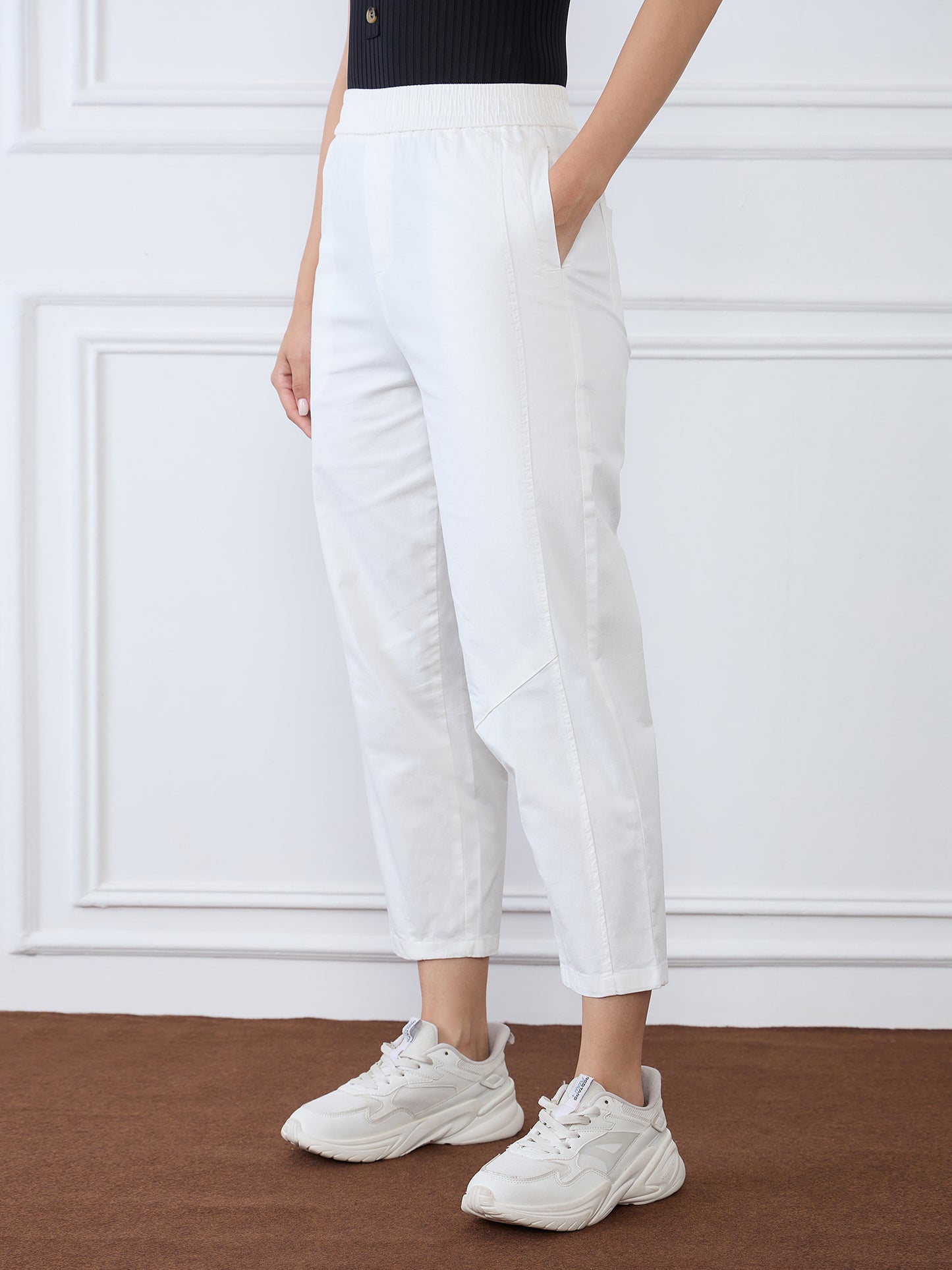 Iconic Women White Mom Fit Solid Trouser