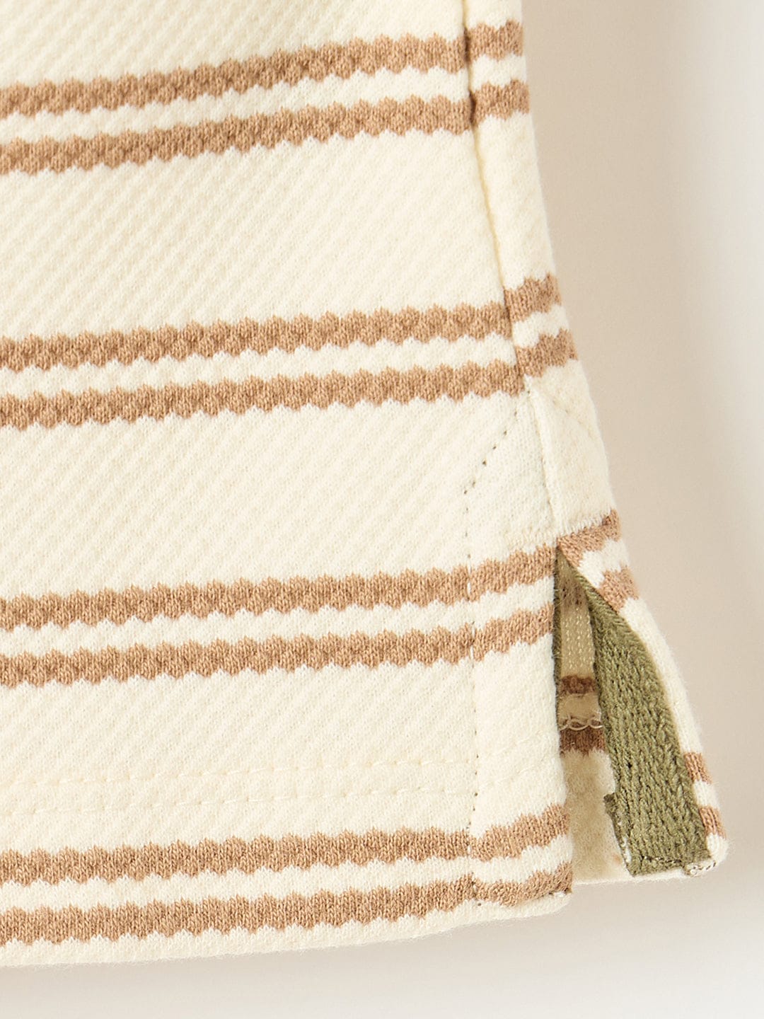 Blue Giraffe Boys White Solid Polo Tshirt