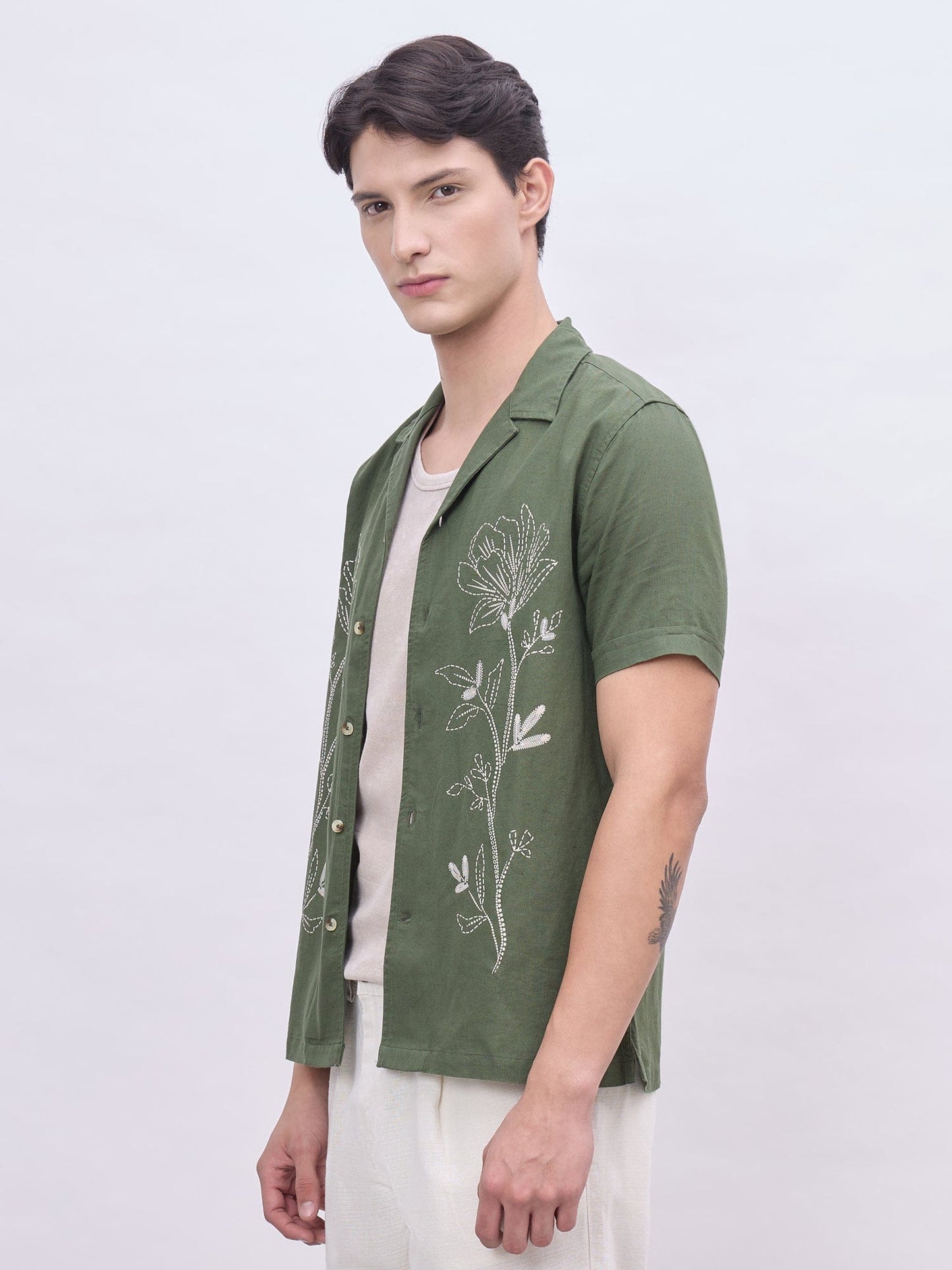 Iconic Men Green Printed Resort Collar Shirt