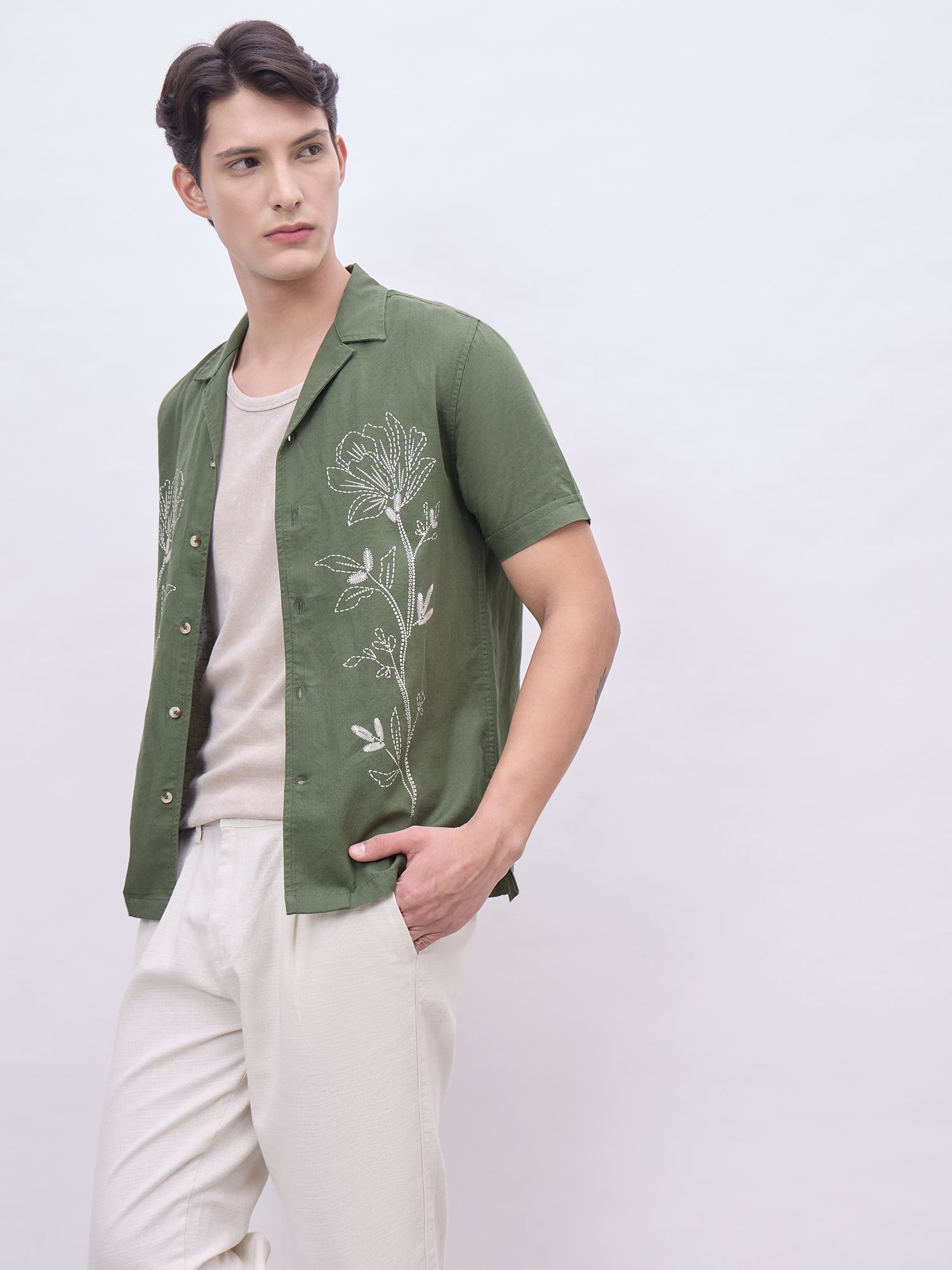Iconic Men Green Printed Resort Collar Shirt