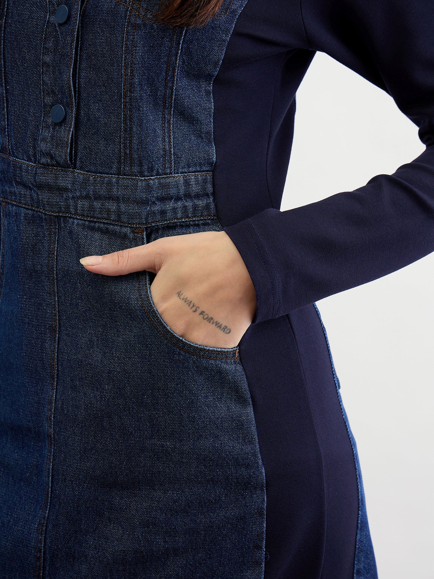 Iconic Women Blue Solid Collar Dress