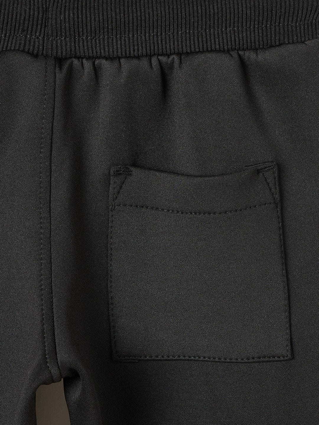 Blue Giraffe Boys Black Regular Fit Graphic Sweatpant