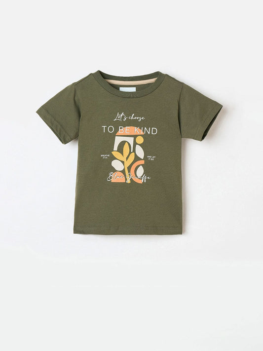 Blue Giraffe Boys Green Solid Crew Neck Tshirt