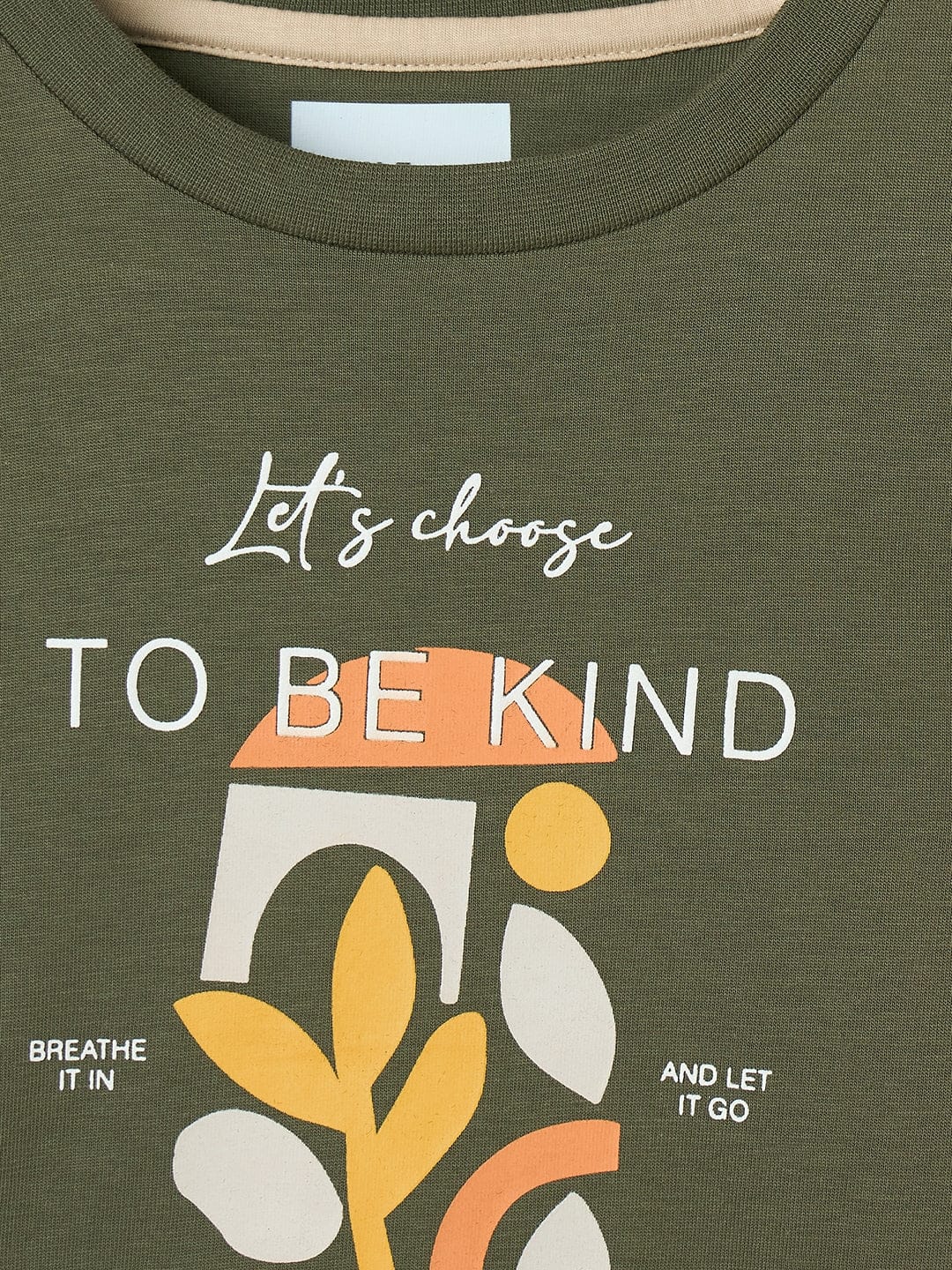 Blue Giraffe Boys Green Solid Crew Neck Tshirt