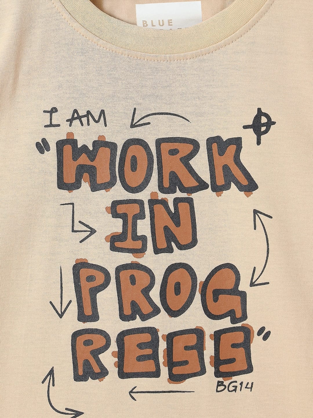 Blue Giraffe Boys Green Solid Crew Neck Tshirt