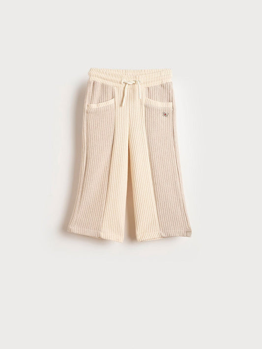 BLUE GIRAFFE Girls Beige Blended Solid Sweatpant