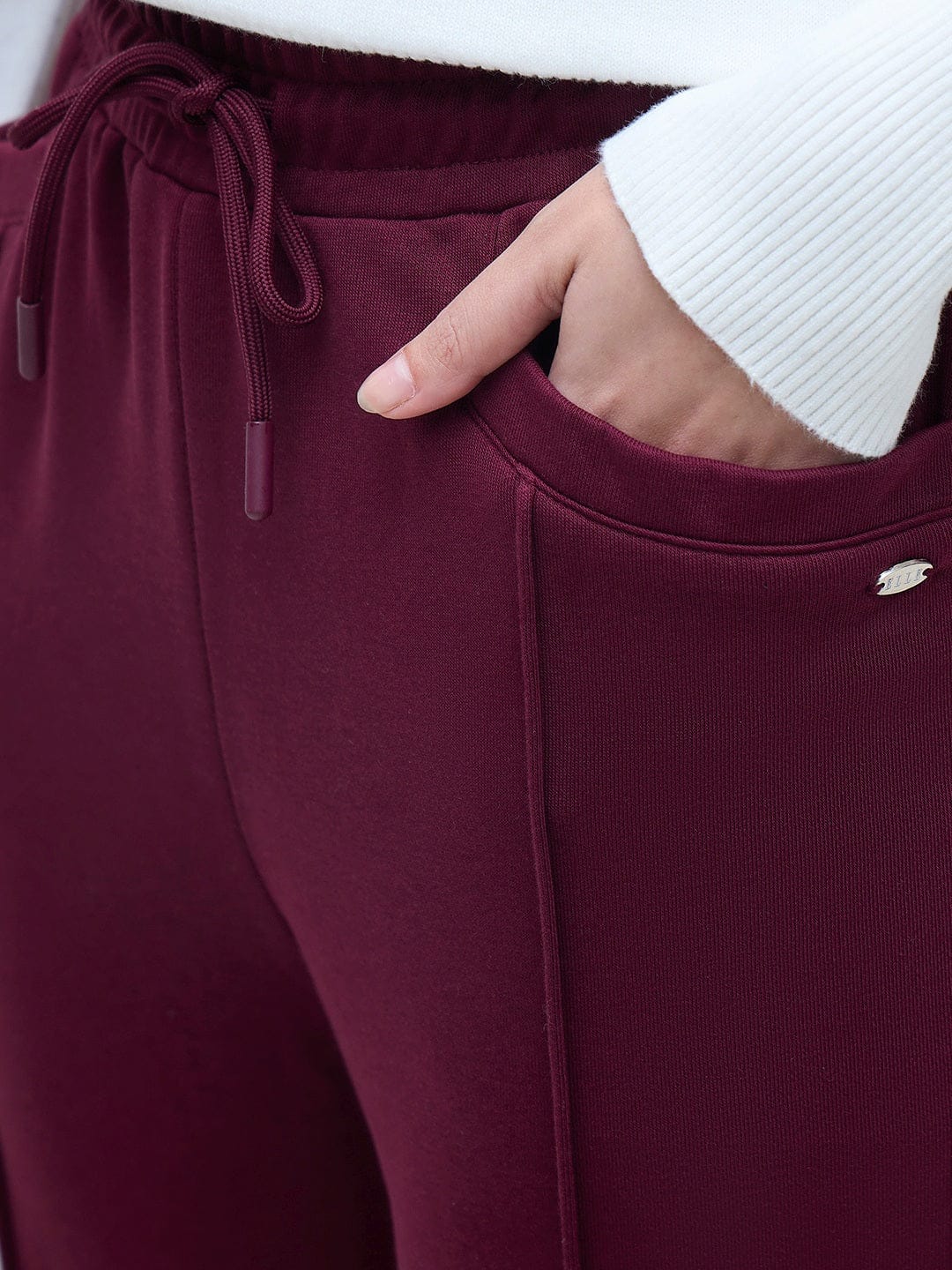 ELLE Womens Red Terry Solid Sweatpant