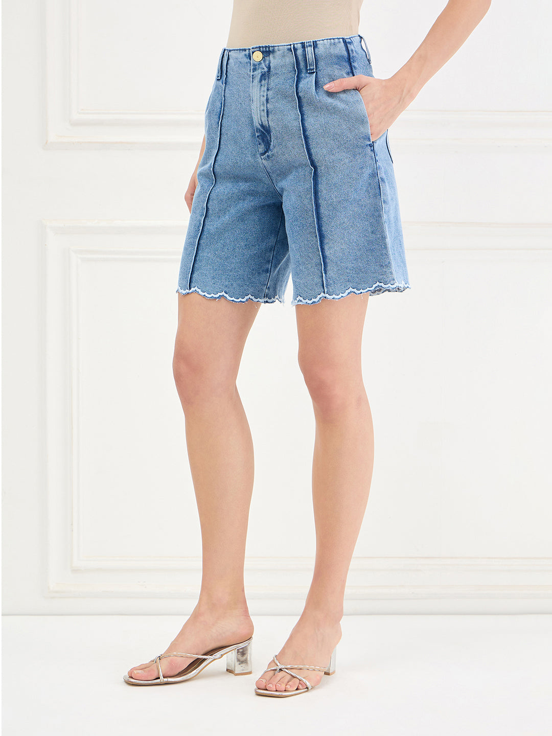 Elle Women Blue Solid Relaxed Fit Shorts