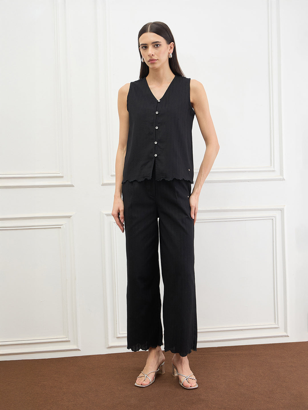 Elle Women Black Solid Straight Fit Pure Cotton Top
