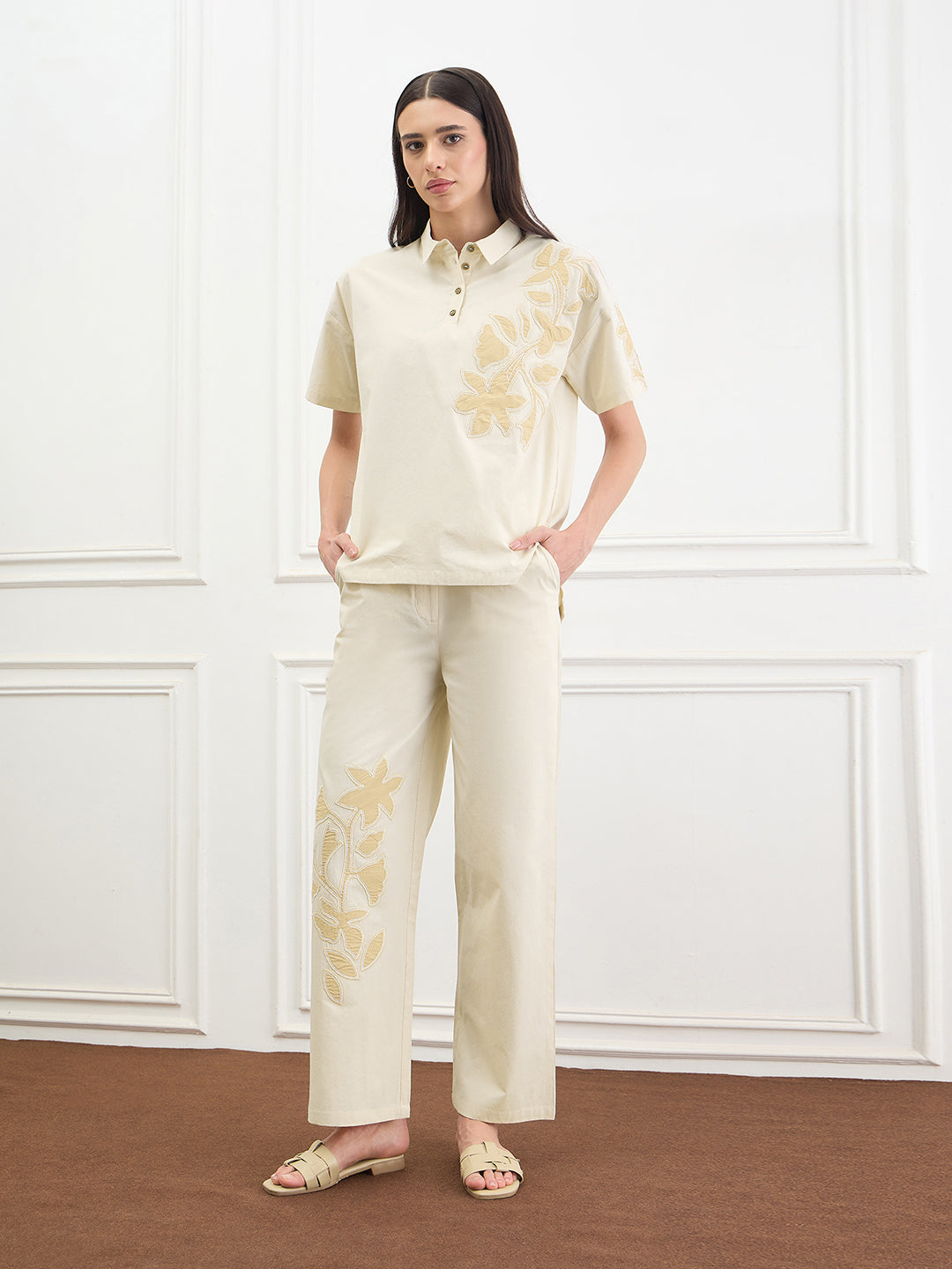 Iconic Women Beige Applique Straight Fit Pure Cotton Trouser