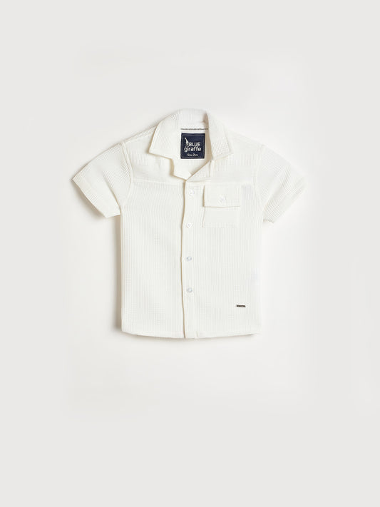 Blue Giraffe Boys White Solid Regular Fit Shirt